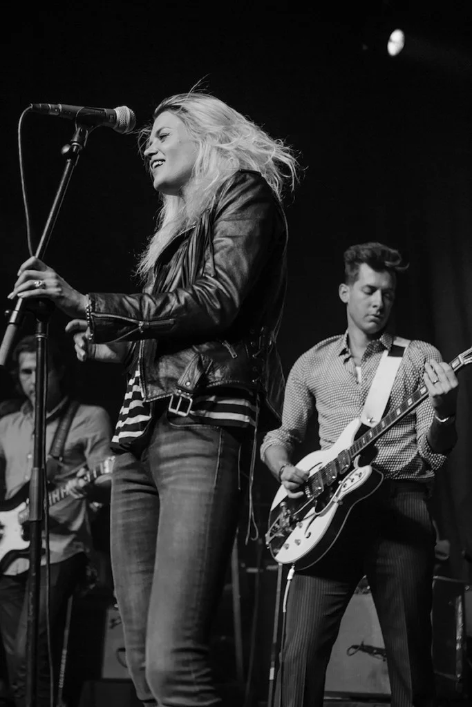 Alison Mosshart and Mark Ronson