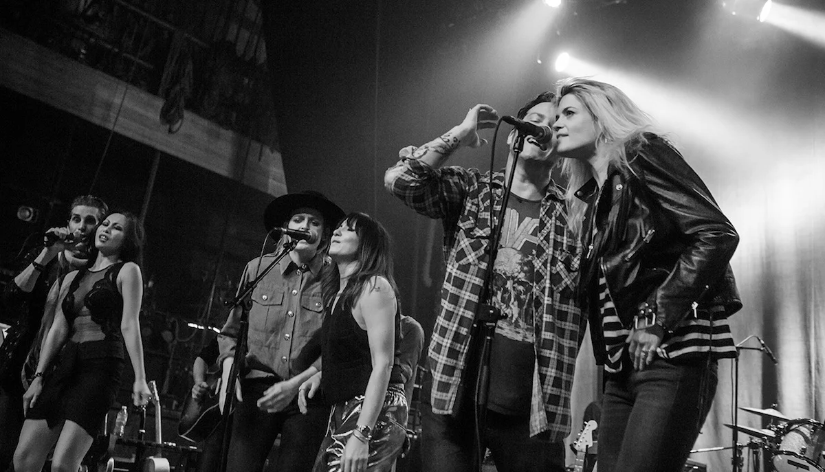 Perry and Etty Farrell, Emily Armstong, KT Tunstall, Butch Walker, Alison Mosshart