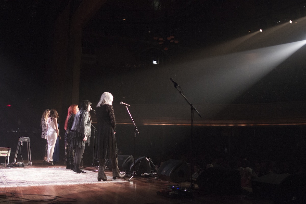 Wynonna Judd, Ann Wilson, Emmylou Harris