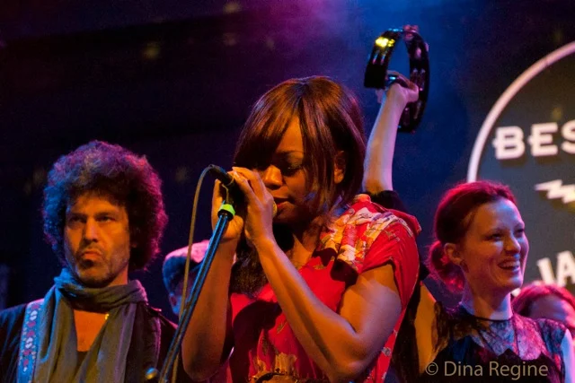 Doyle-Bramhall-II-Ruby-Amanfu-Karen-Elson.jpg