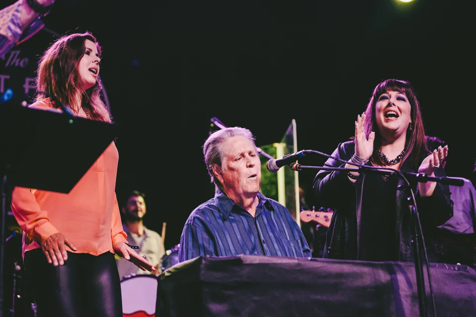 WendyWilson_BrianWilson_CarnieWilson_BrianFestIMG_6878.jpg