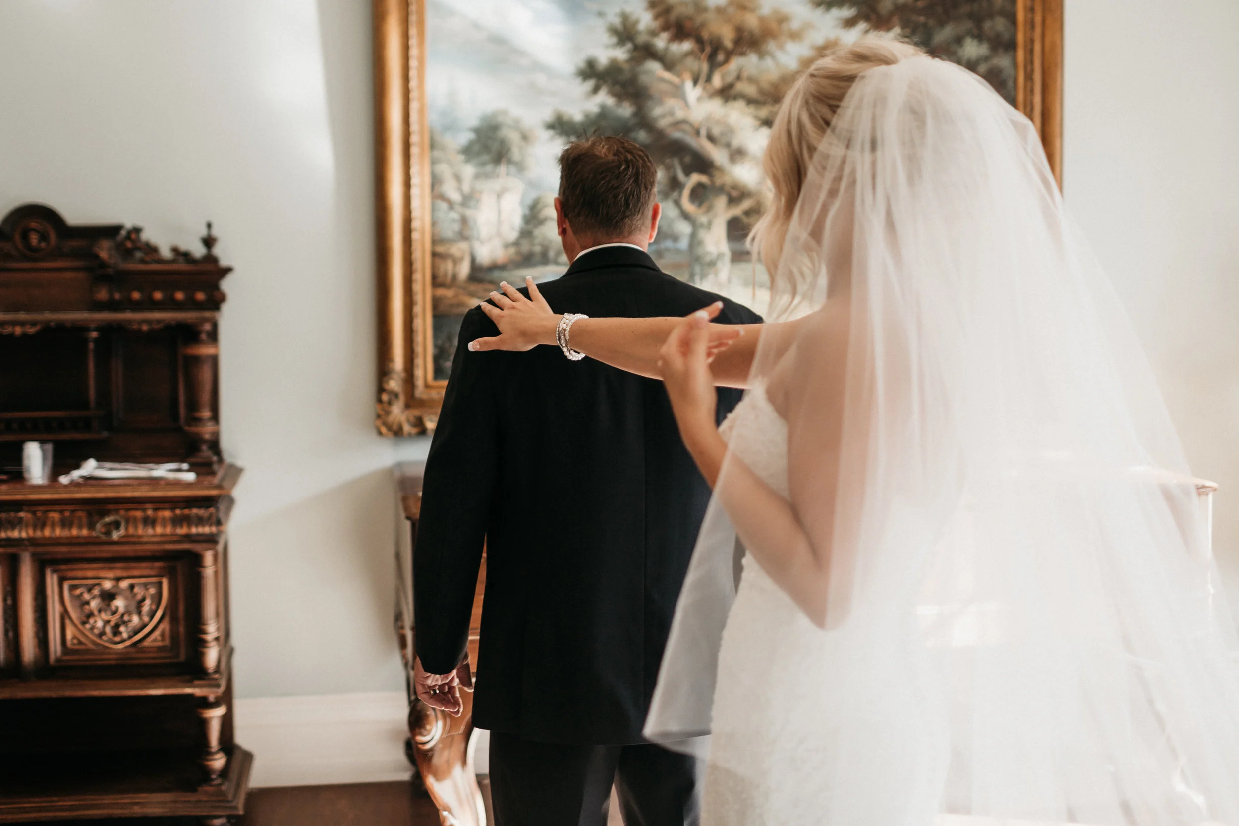 Bride with Dad Elliston Vineyard.jpg