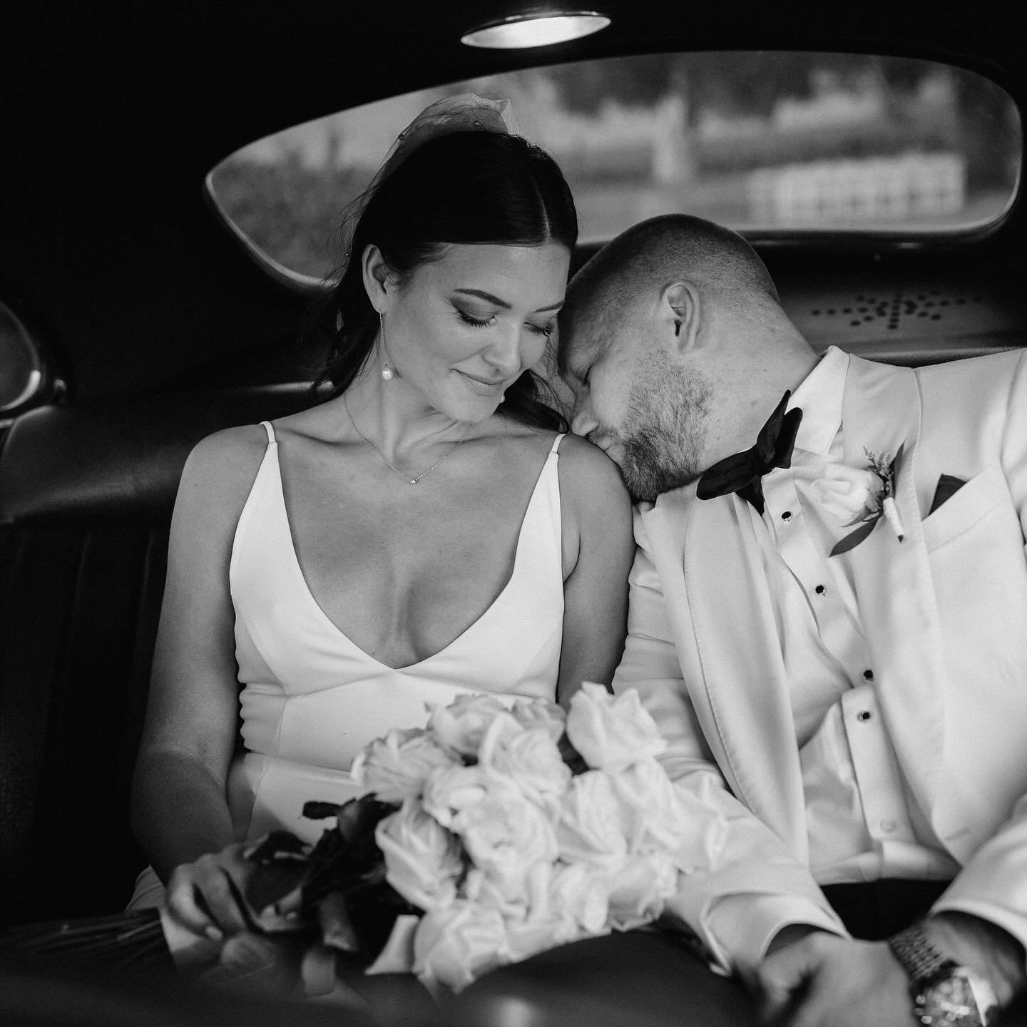 Timeless B&amp;W&rsquo;s 🤍

Photography: @nicolaleighphoto
Planner: @zestitup 
HMU: @thequeensbees 
Floral: @byrequestus
Video: @captivatingvideography 
Venue: @casswineryweddings
Dress: @sarahseven 
DJ/Band: @comealiveentertainment 

#pasowedding #