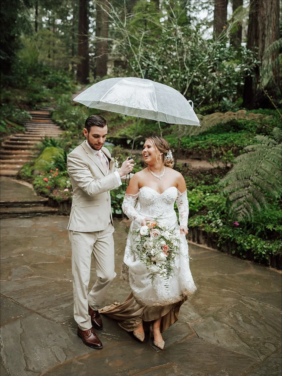 I always think of this wedding when it rains 🥹

Emma &amp; Shane flew across the country to get married in the Redwoods and no amount of rain could stop them from doing just that 🤘🏽Weddings and weather will always be unpredictable, but having the 