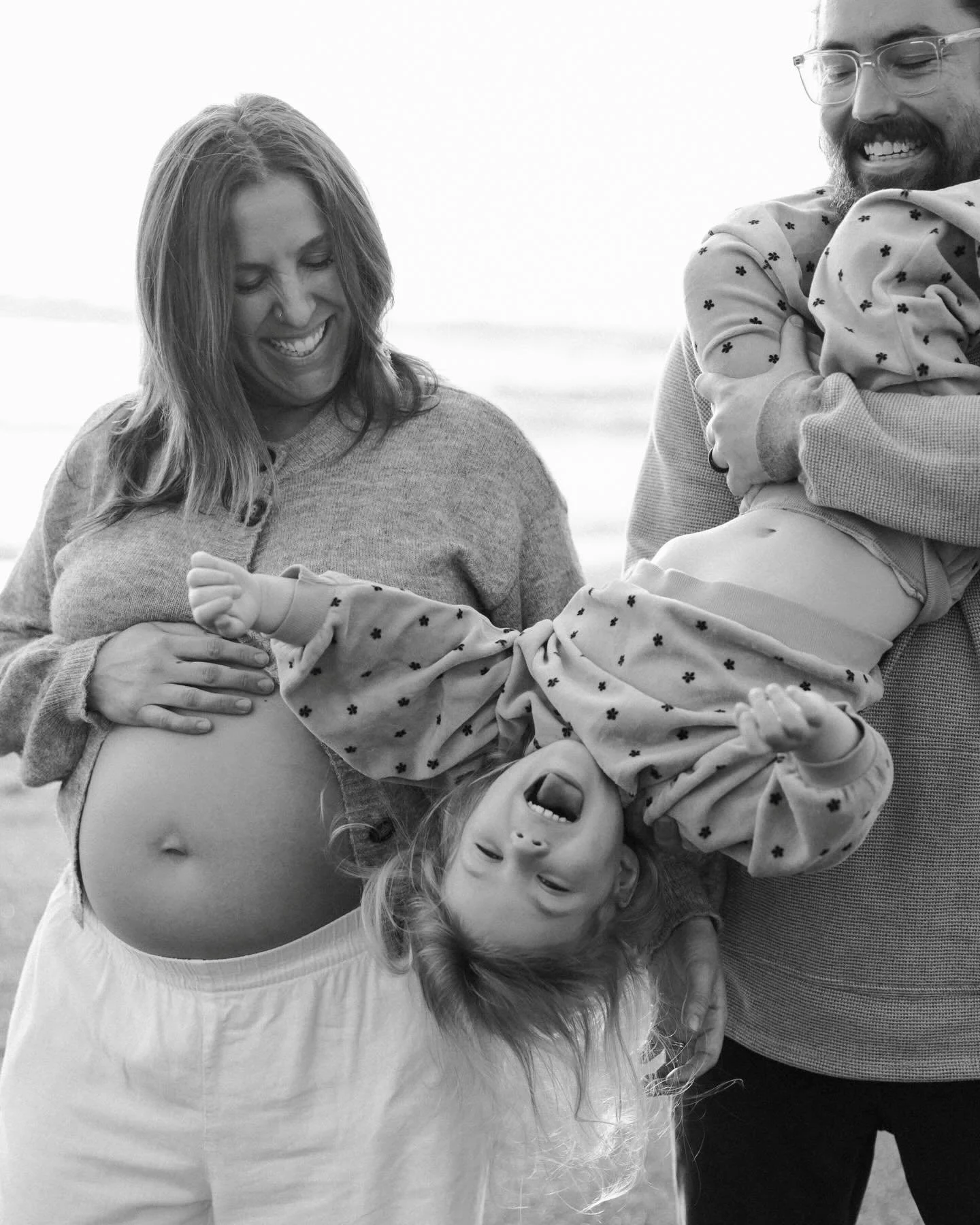 Parenthood is made up of fleeting, everyday moments. There is no &lsquo;right time&rsquo; to book a photo shoot. The season you&rsquo;re in ✨right now✨ is worth capturing.

I have just a few sessions left before wedding season begins, please reach ou