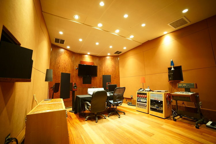 Studio B Ideal for mixing, mastering, and recording vocals & instruments.