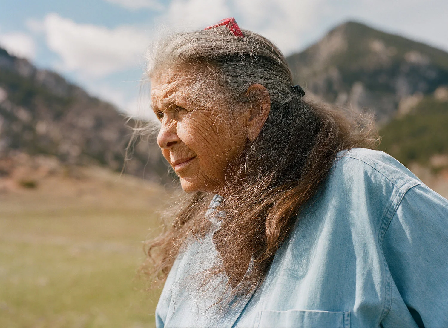 Neltje+-+Women+in+Wyoming+-+Portrait+Little+Crazy+Woman+Creek+Ranch.jpg