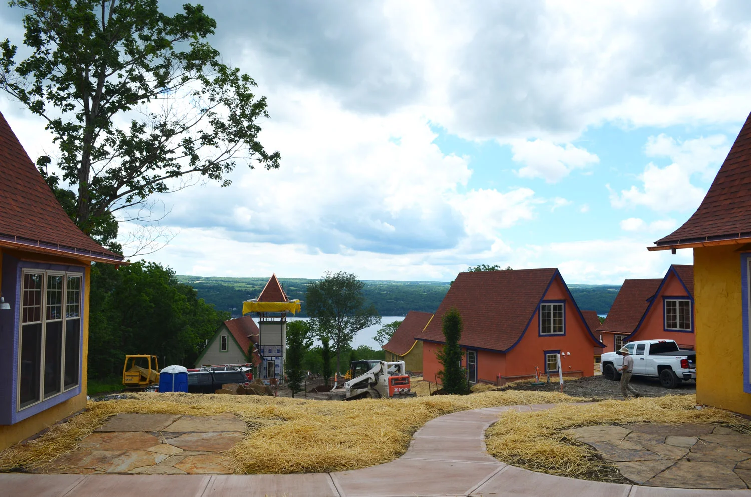 la-bourgade-on-seneca-community-views.jpg