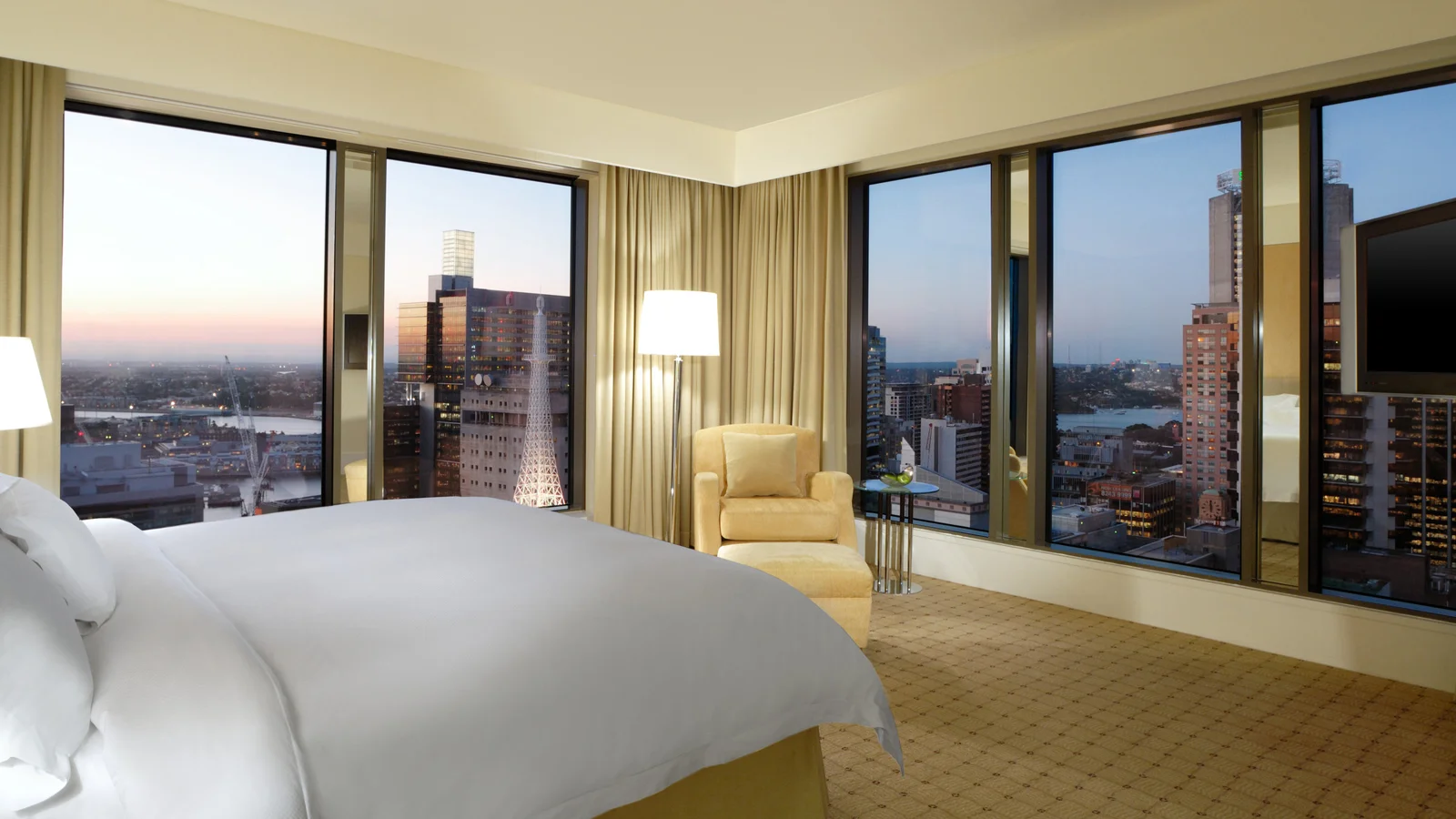 City Hotel - Westin Sydney