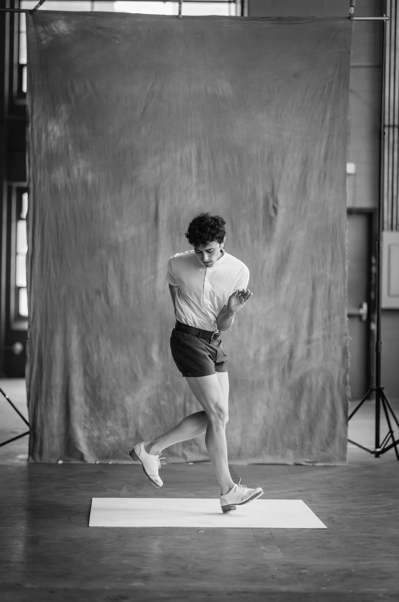 mm loni dance 1529918_2048px.jpg