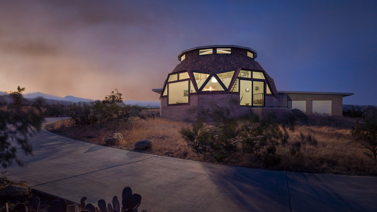 Geodesic dome house in Palm Springs, CA. Architect: Pavlina Williams, AIA.
