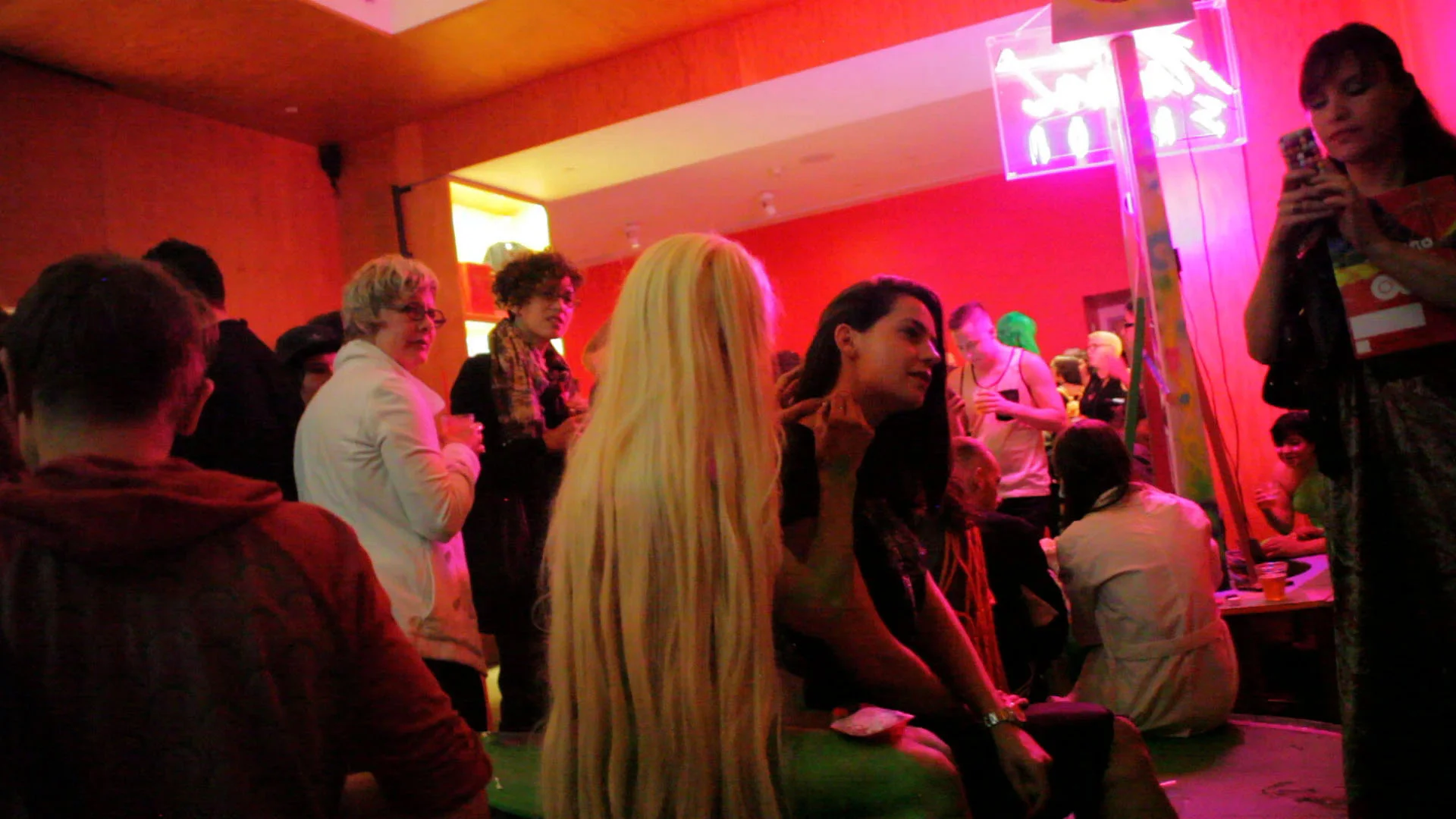 06 mutant salon redcat.jpg