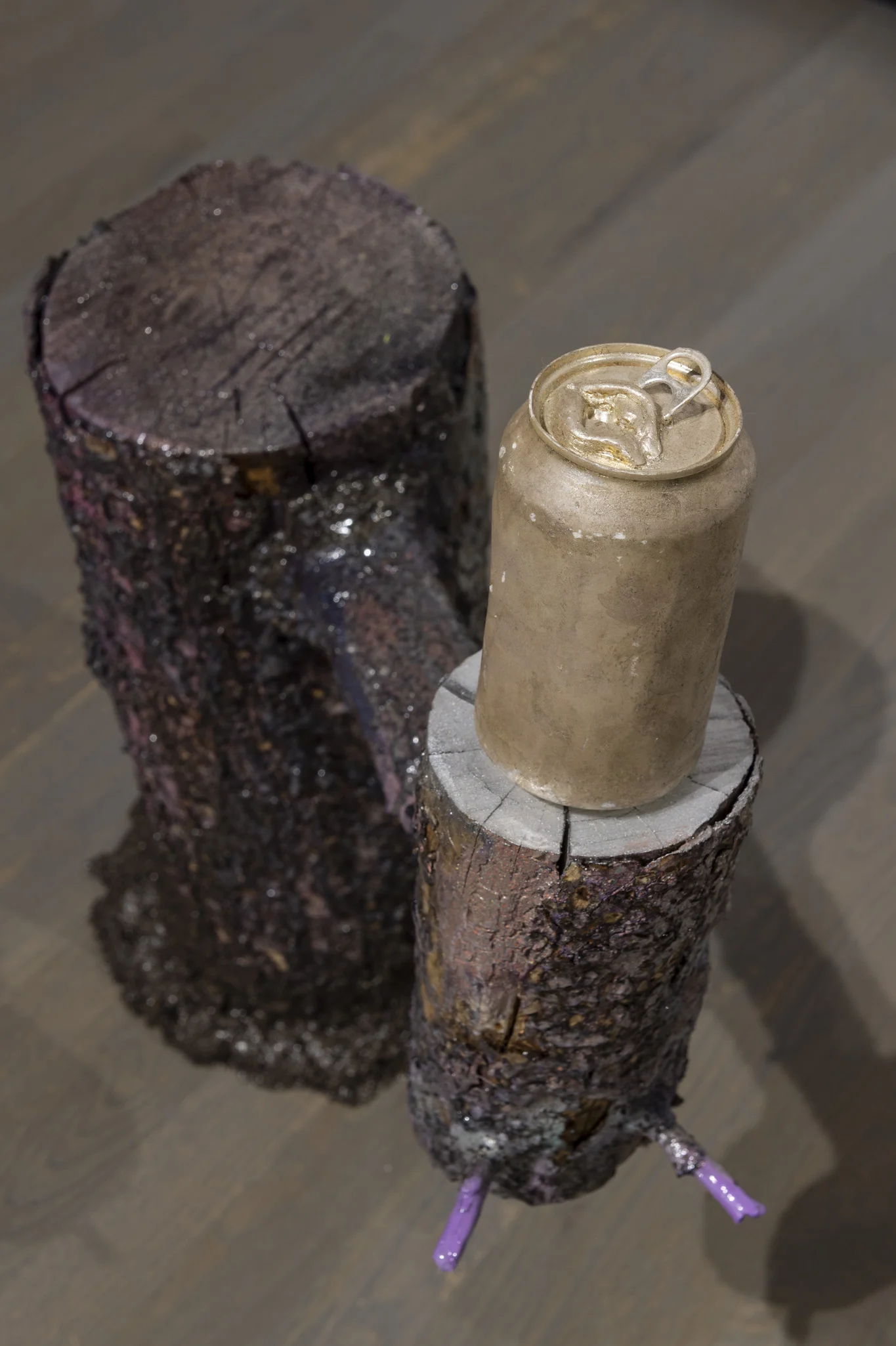 Plinth IV (Baby Girl Deer), 2018 Wood, spray paint 57 cm x 48 cm 17.5 cm + Beercan Vaginis, 2018 Cold cast resin, plaster 8 cm x 12 cm x 7 cm