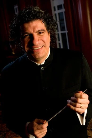 Guerrero leads Cleveland Orchestra in searing Shostakovich