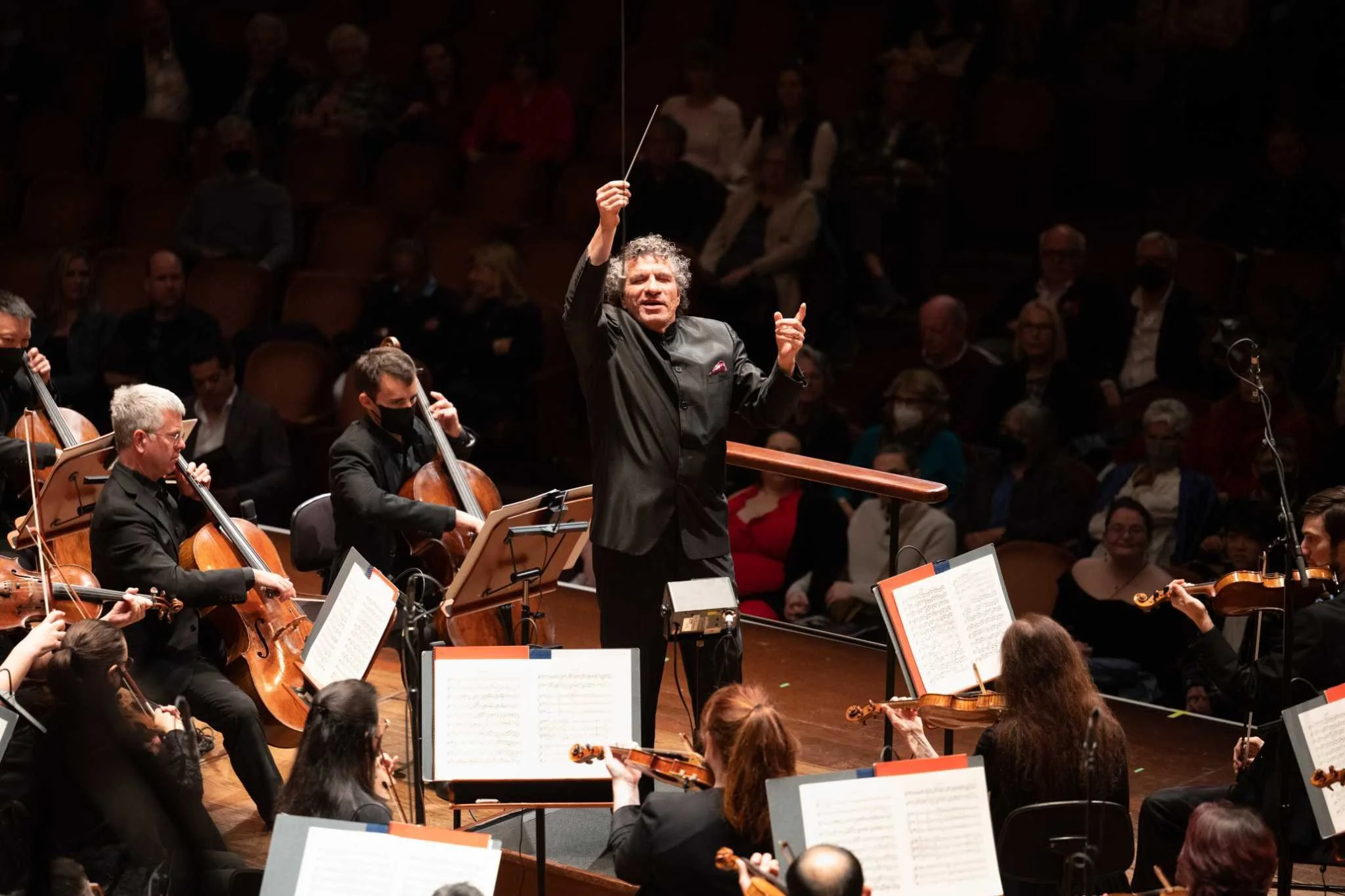 San Francisco Chronicle Review: S.F. Symphony and Giancarlo Guerrero deliver orchestral showstoppers