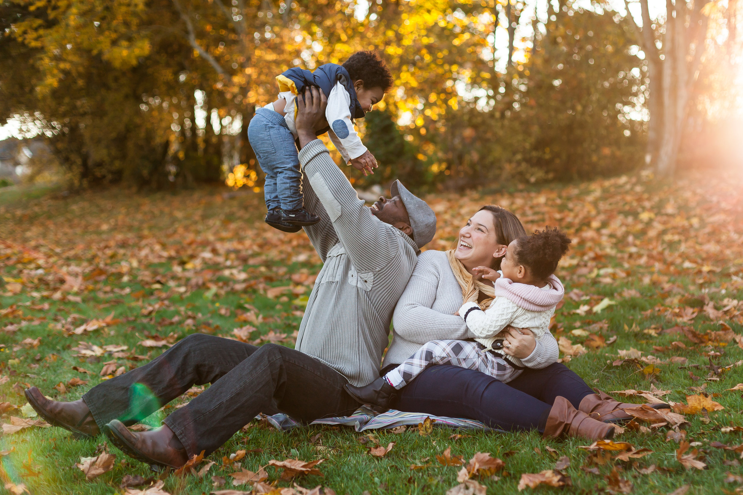 Deifenbaker Park Fall Family Photos.jpg