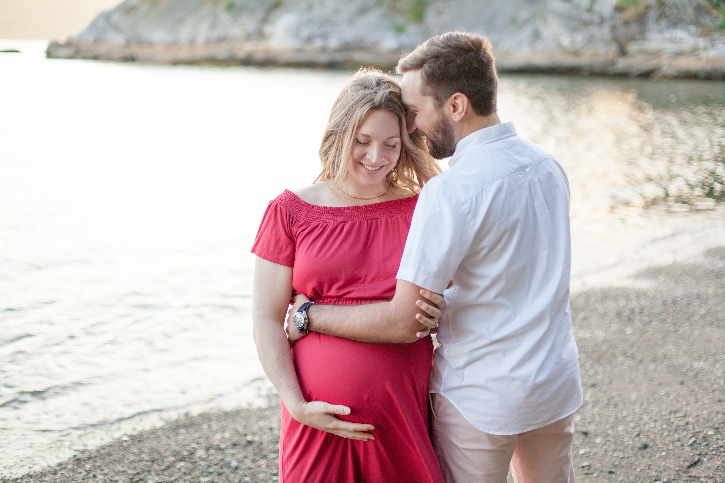 Whytecliff Park Maternity Photos-6.jpg