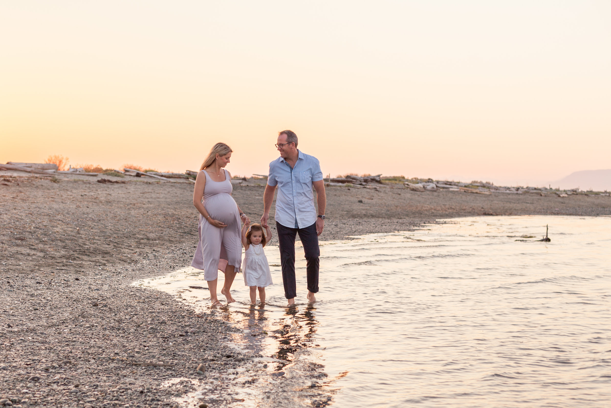 Centennial Beach Maternity Photos-7.jpg