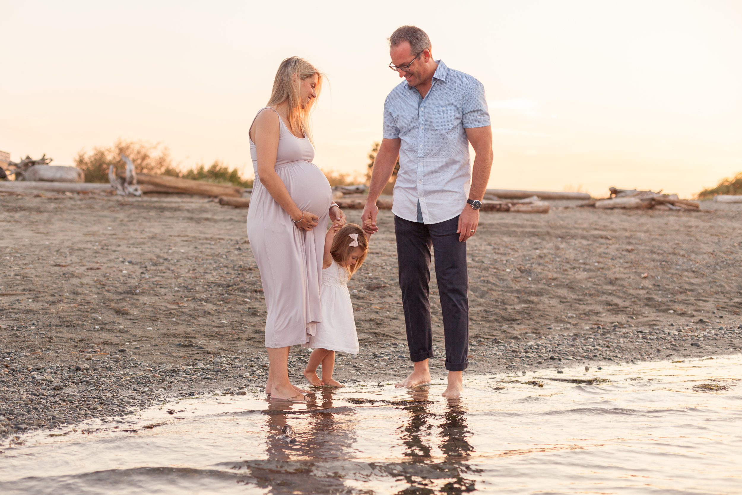 Centennial Beach Maternity Photos-8.jpg