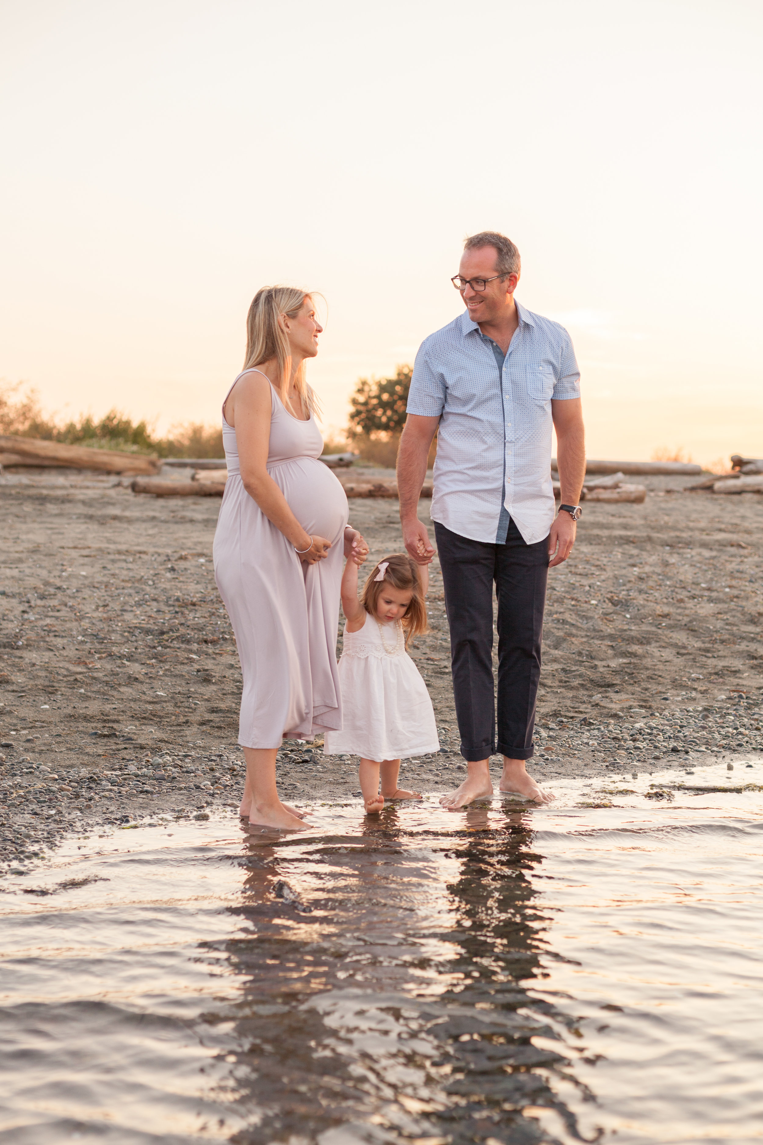 Centennial Beach Maternity Photos-9.jpg