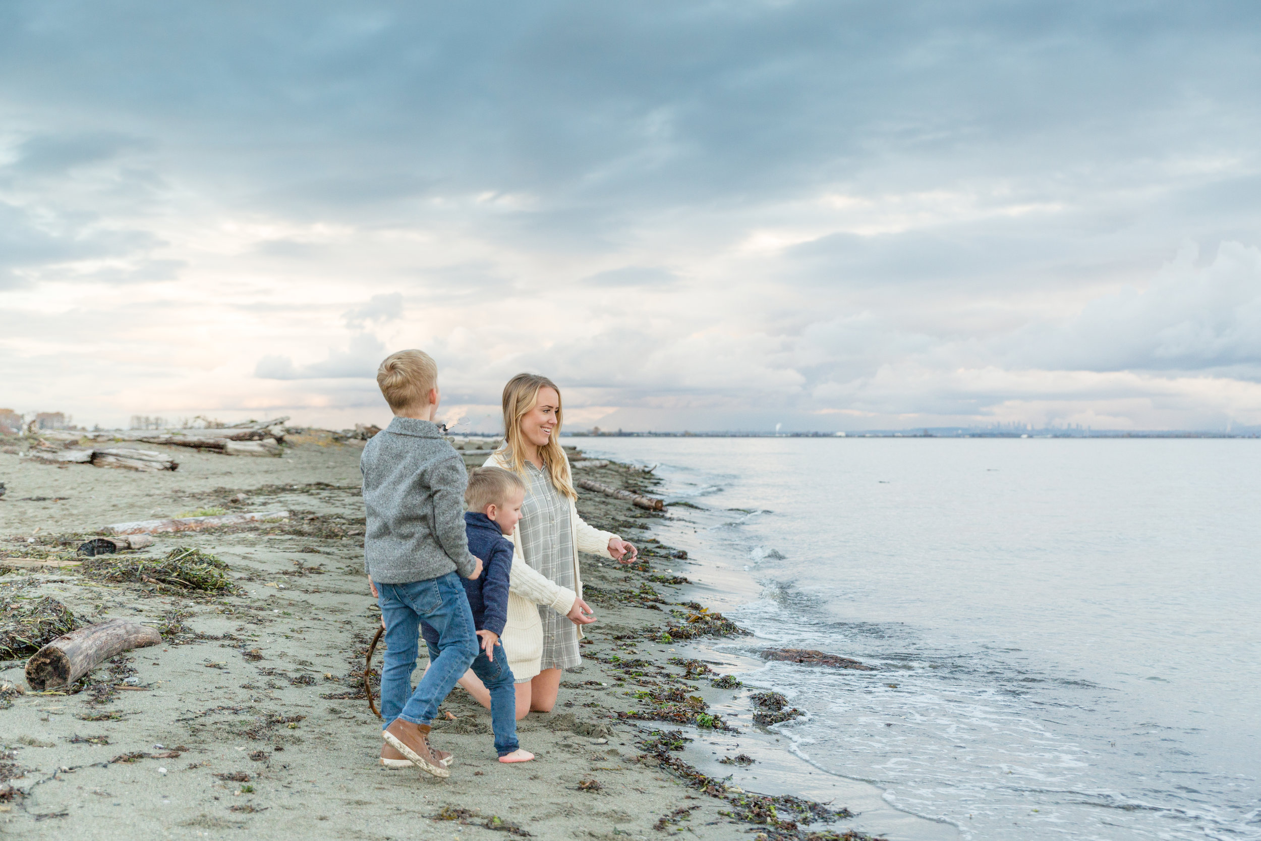 Centennial Beach Family Photos 2018-10.jpg