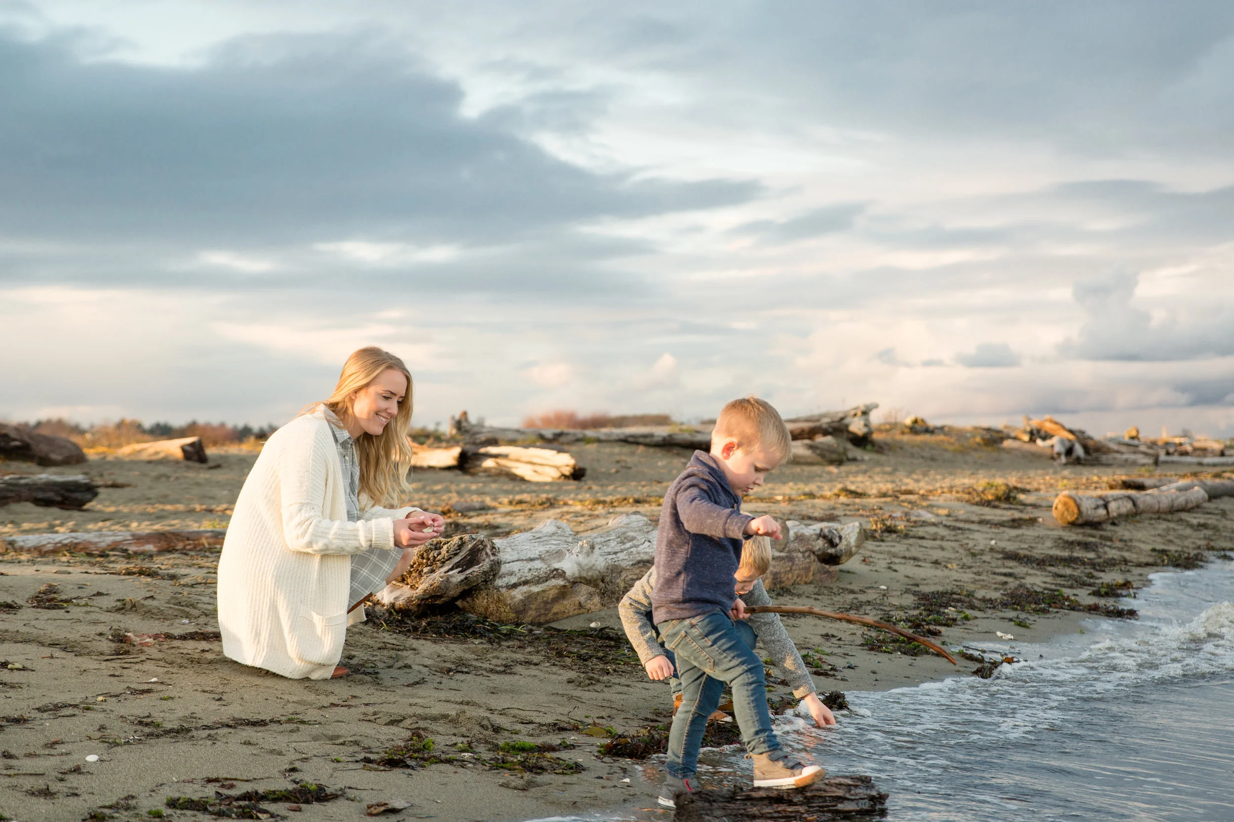 Centennial Beach Family Photos 2018-16.jpg