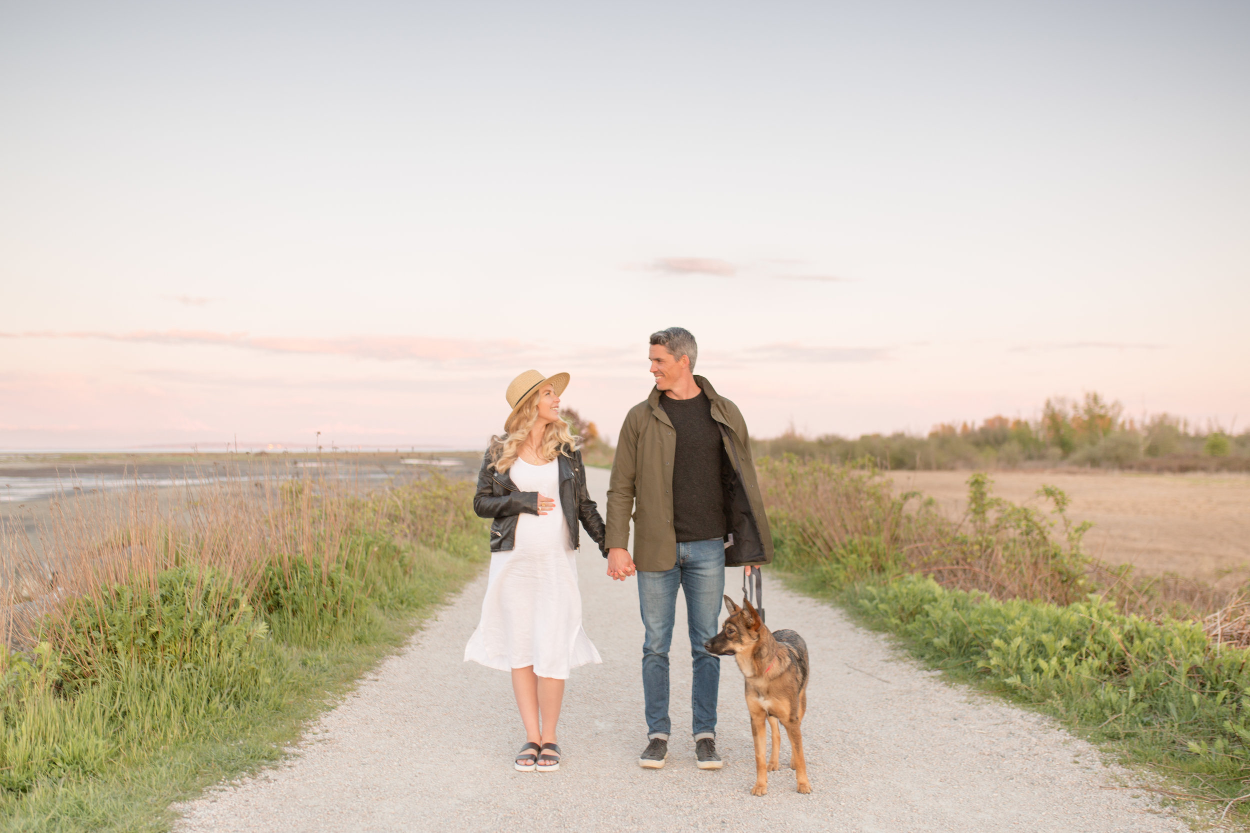 Jess&Geord Maternity Photos-15.jpg