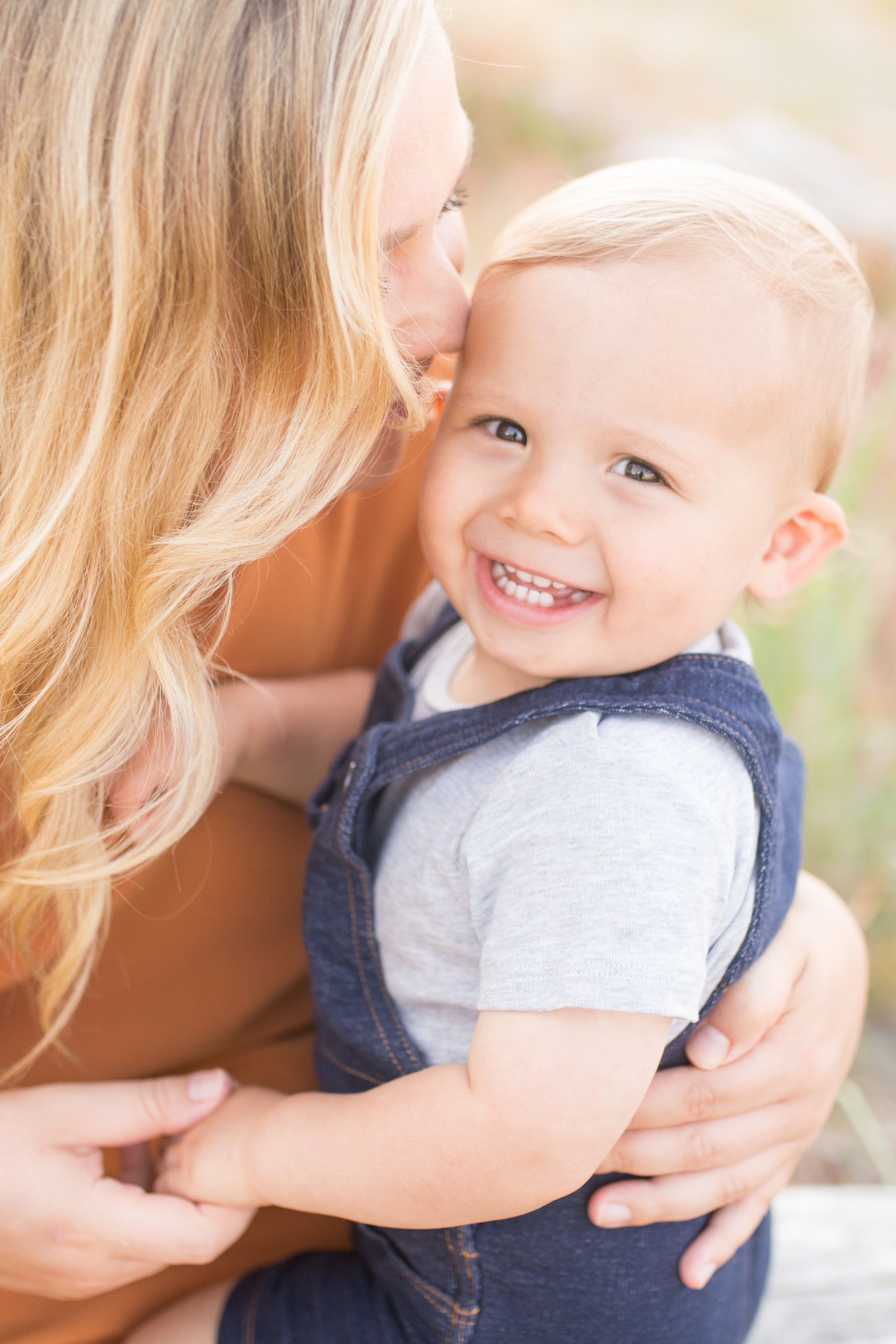 Centennial Beach Family Photos-3.jpg