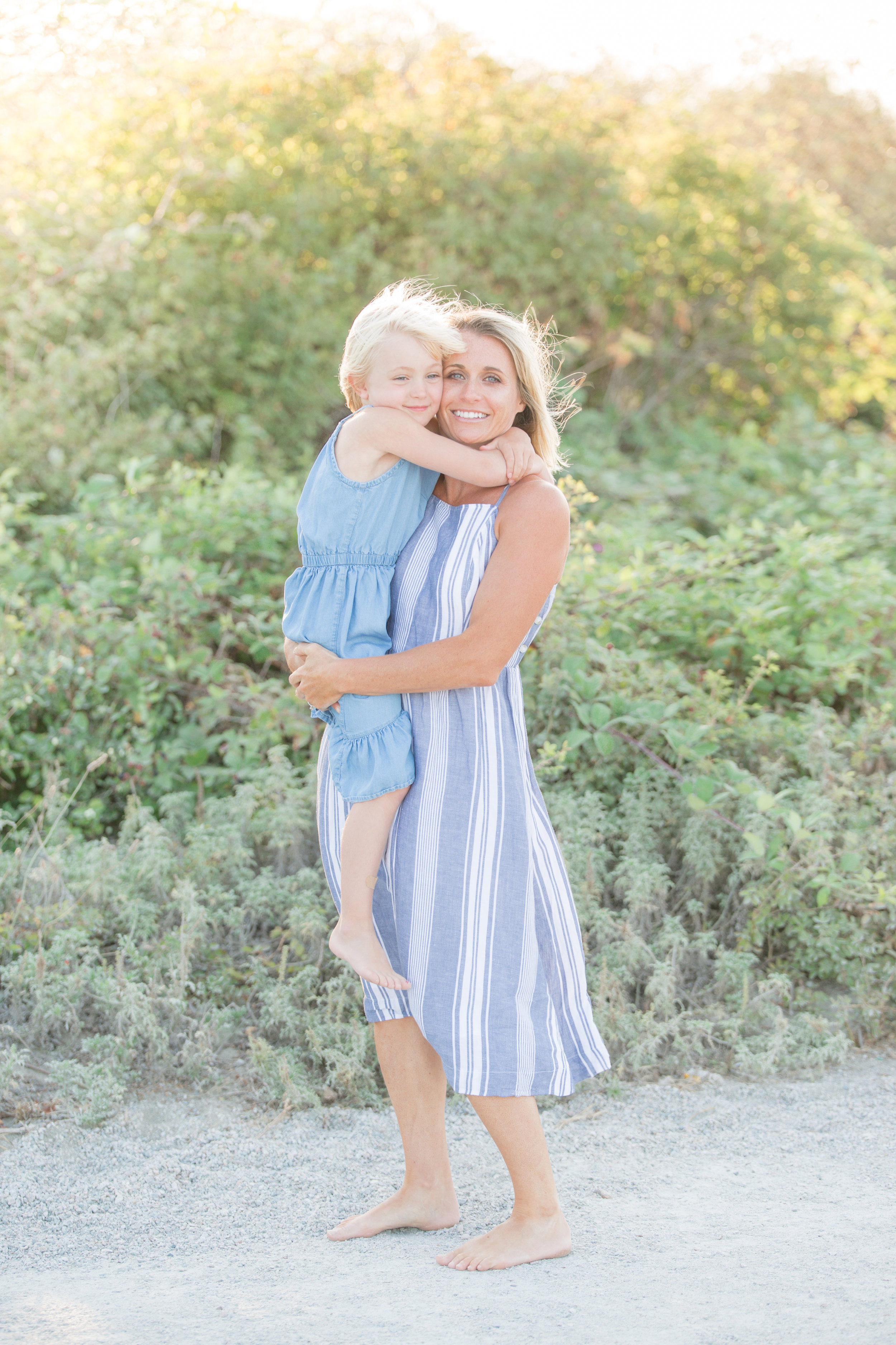 Centennial Beach Family Photos 2019-17.jpg