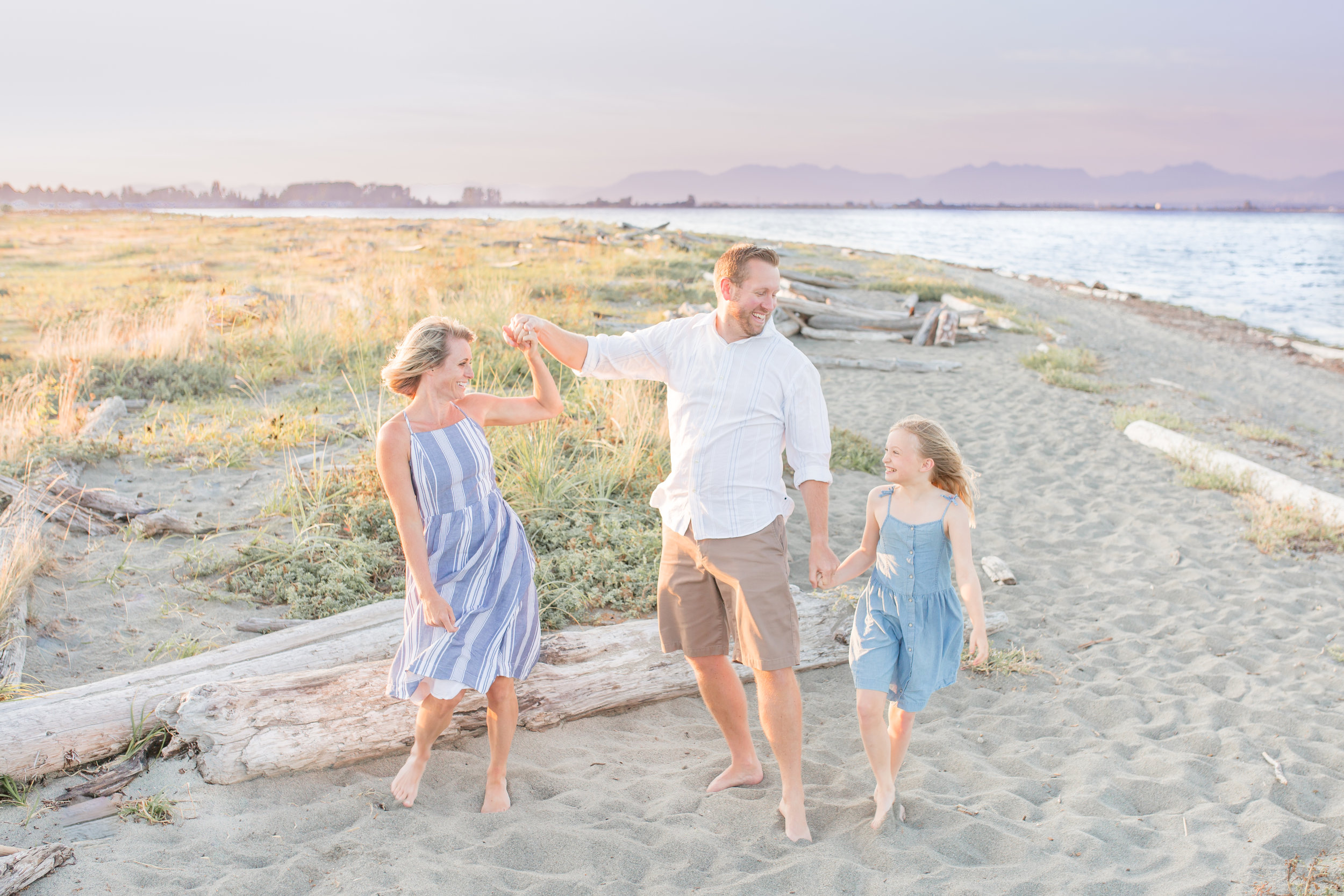 Centennial Beach Family Photos 2019-32.jpg