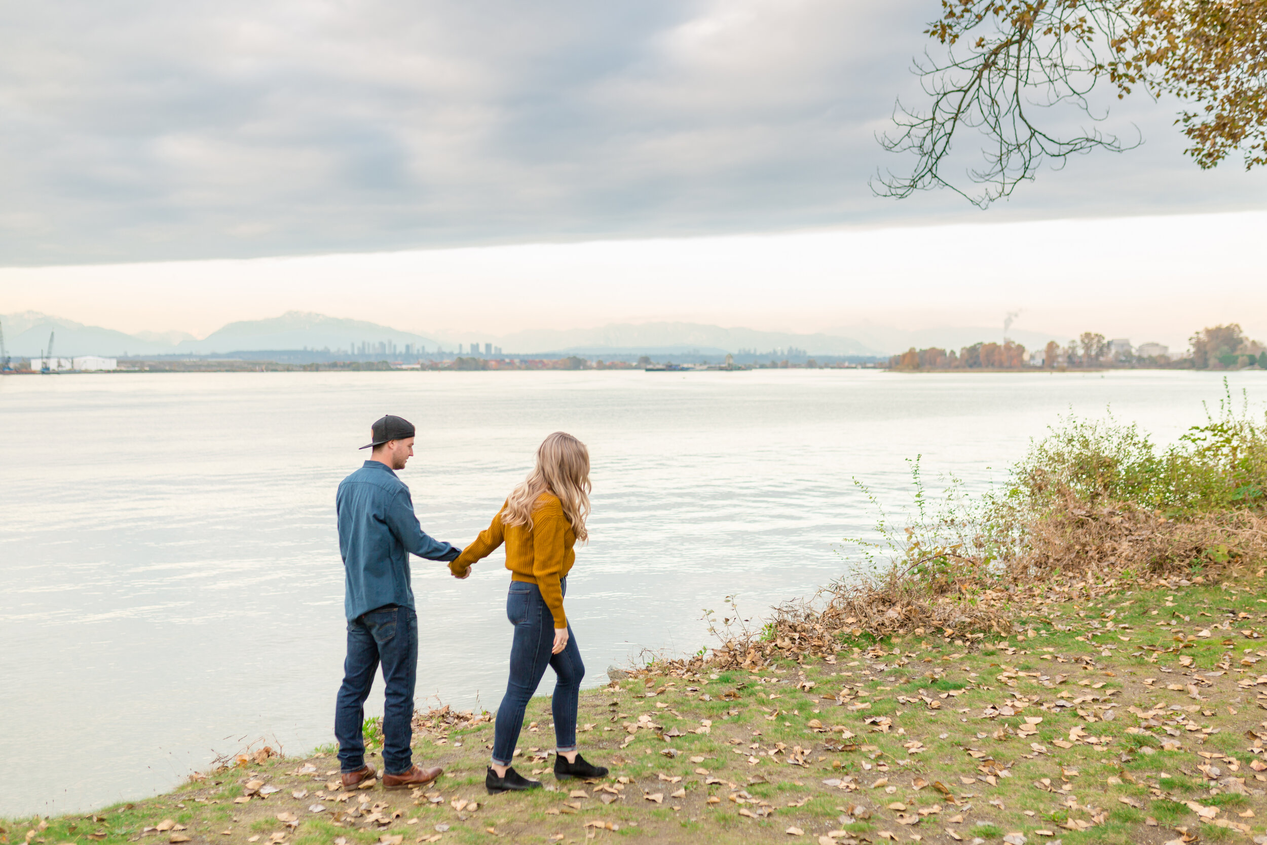 Deas Park Engagement Session-22.jpg