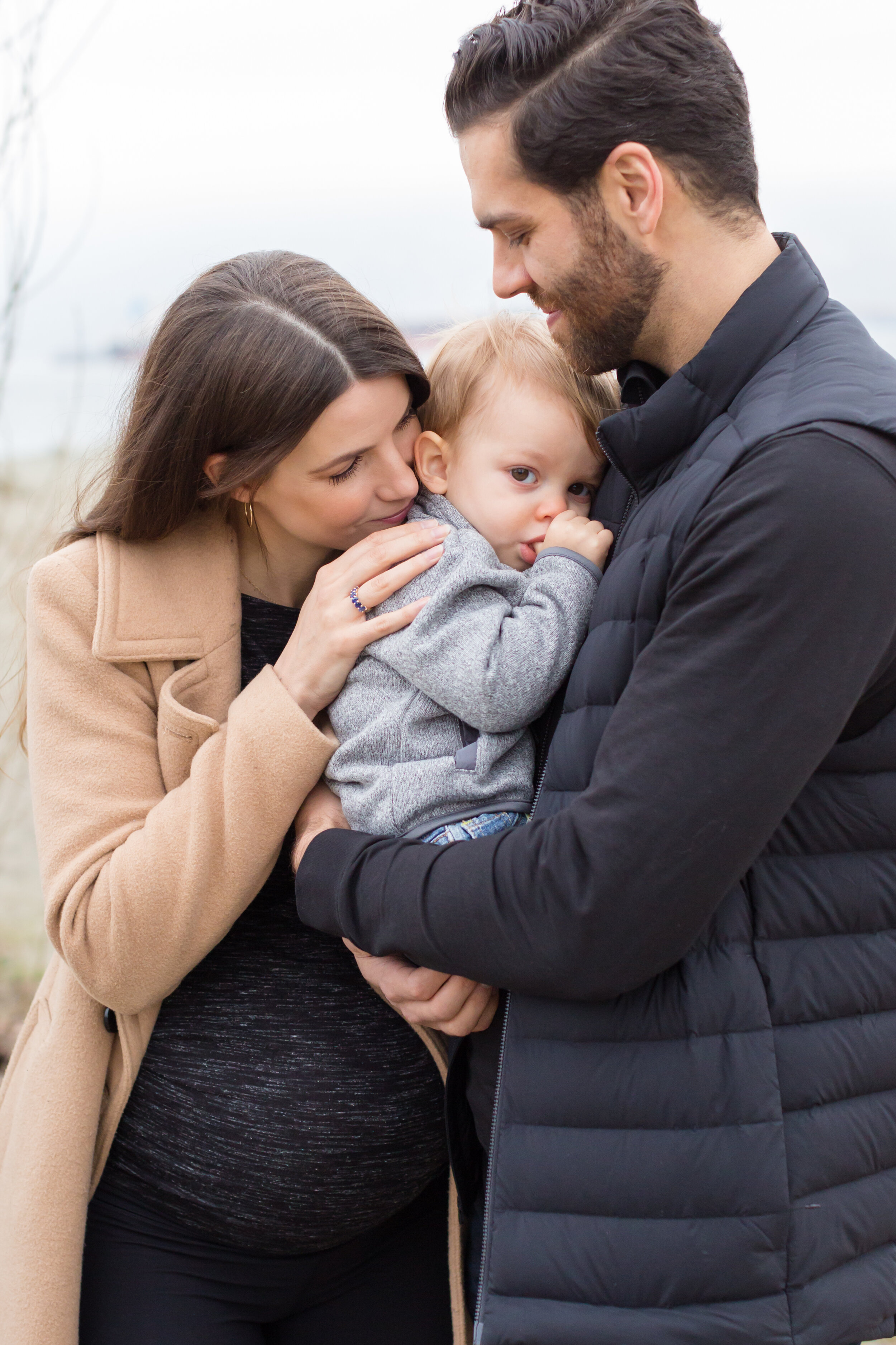 Spanish Banks Maternity Photos-2.jpg