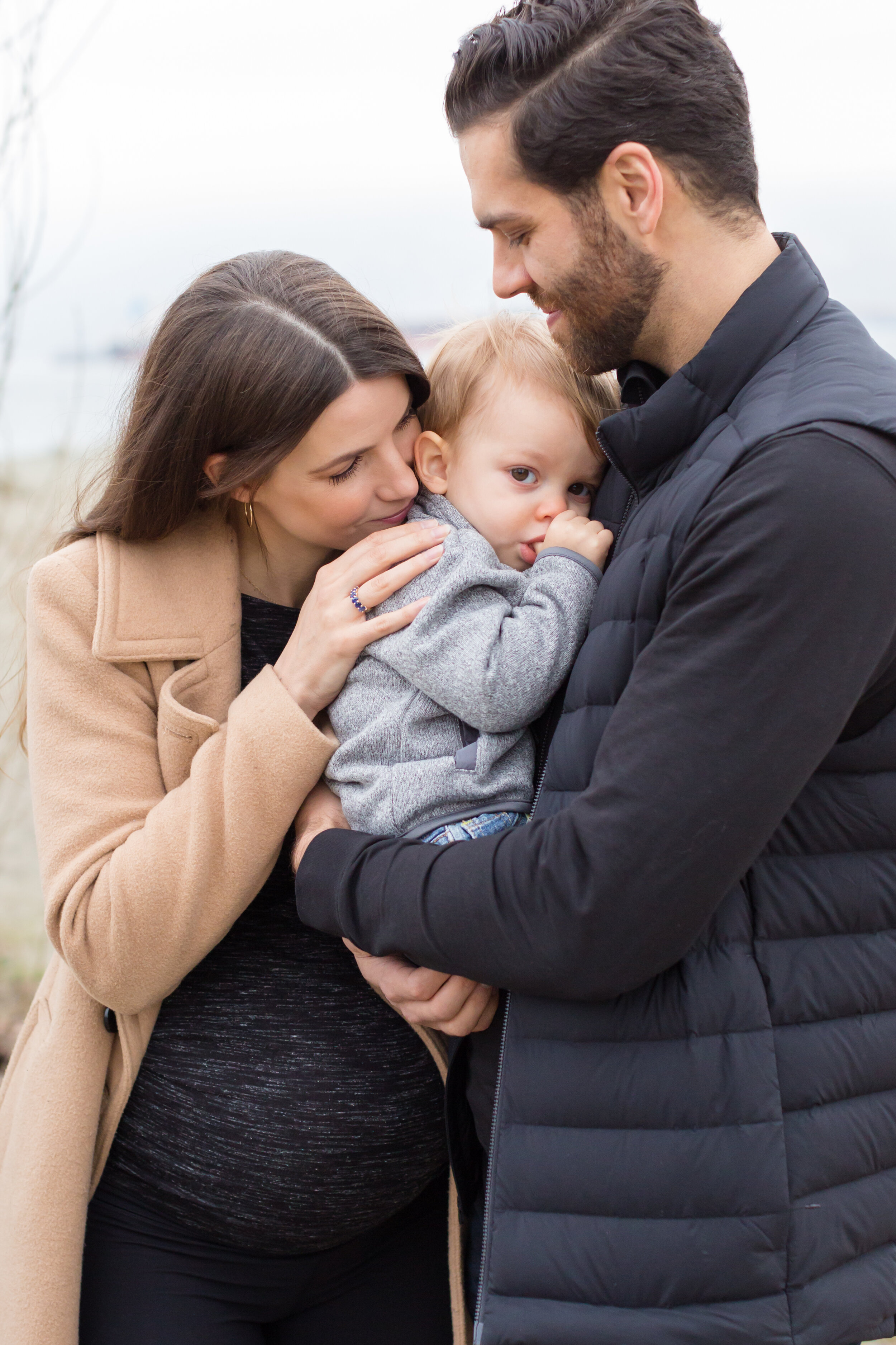 Spanish Banks Maternity Photos-2.jpg