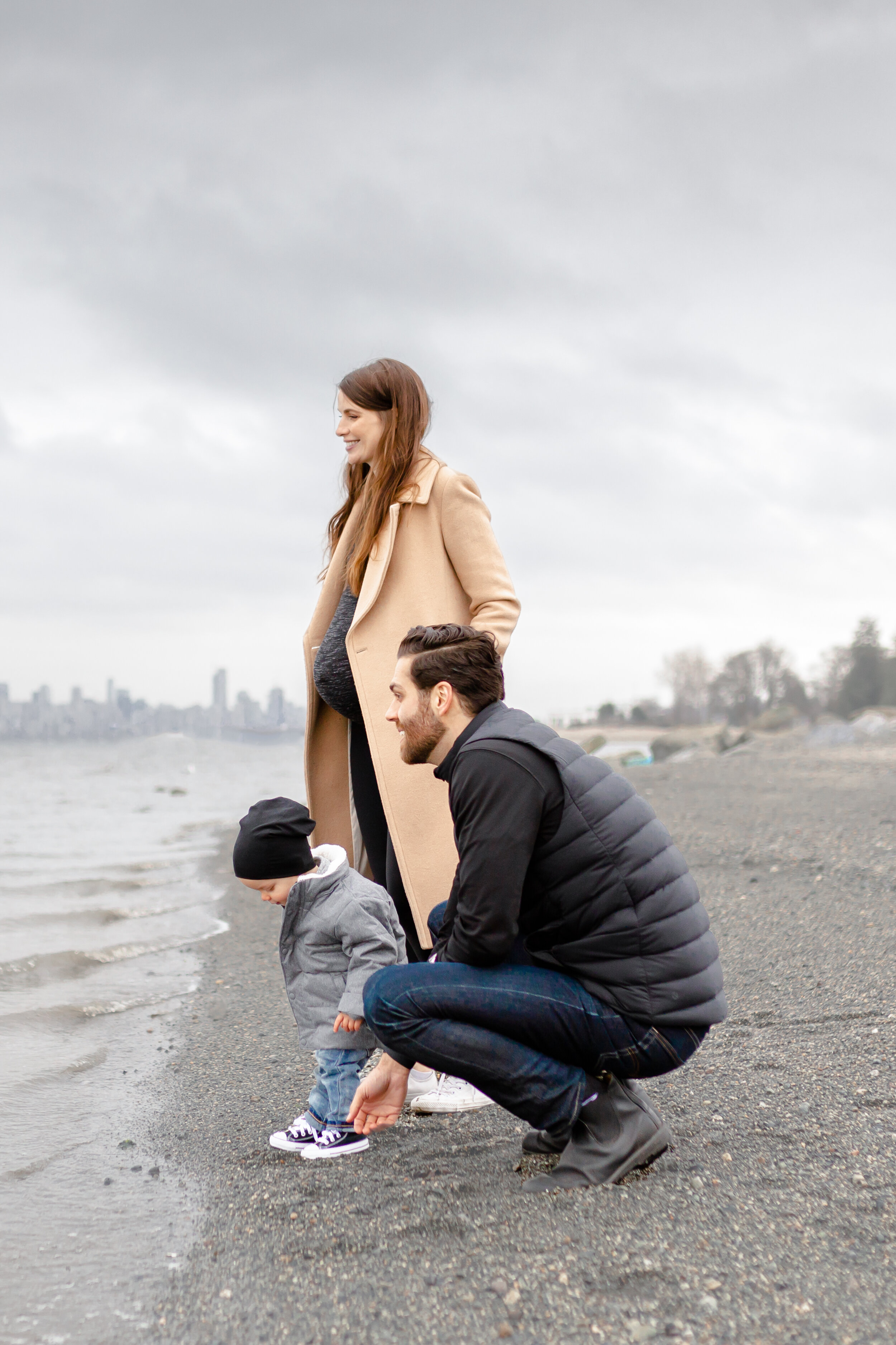 Spanish Banks Maternity Photos-25.jpg