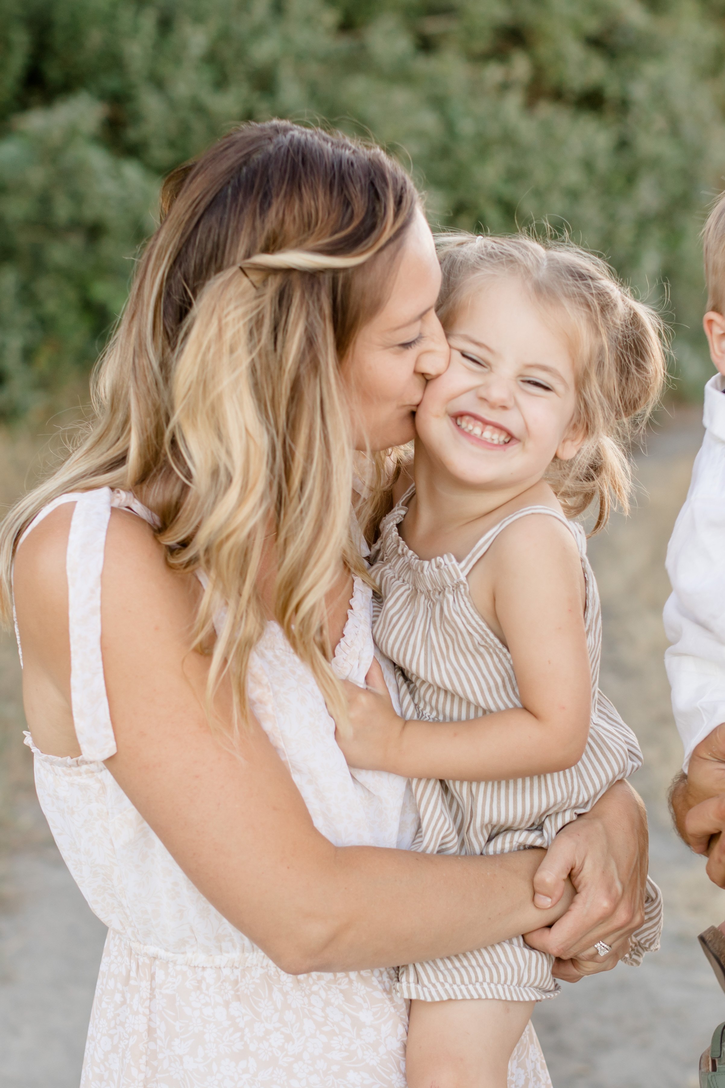 Centennial Beach Family Photos - Tsawwassen-9.jpg