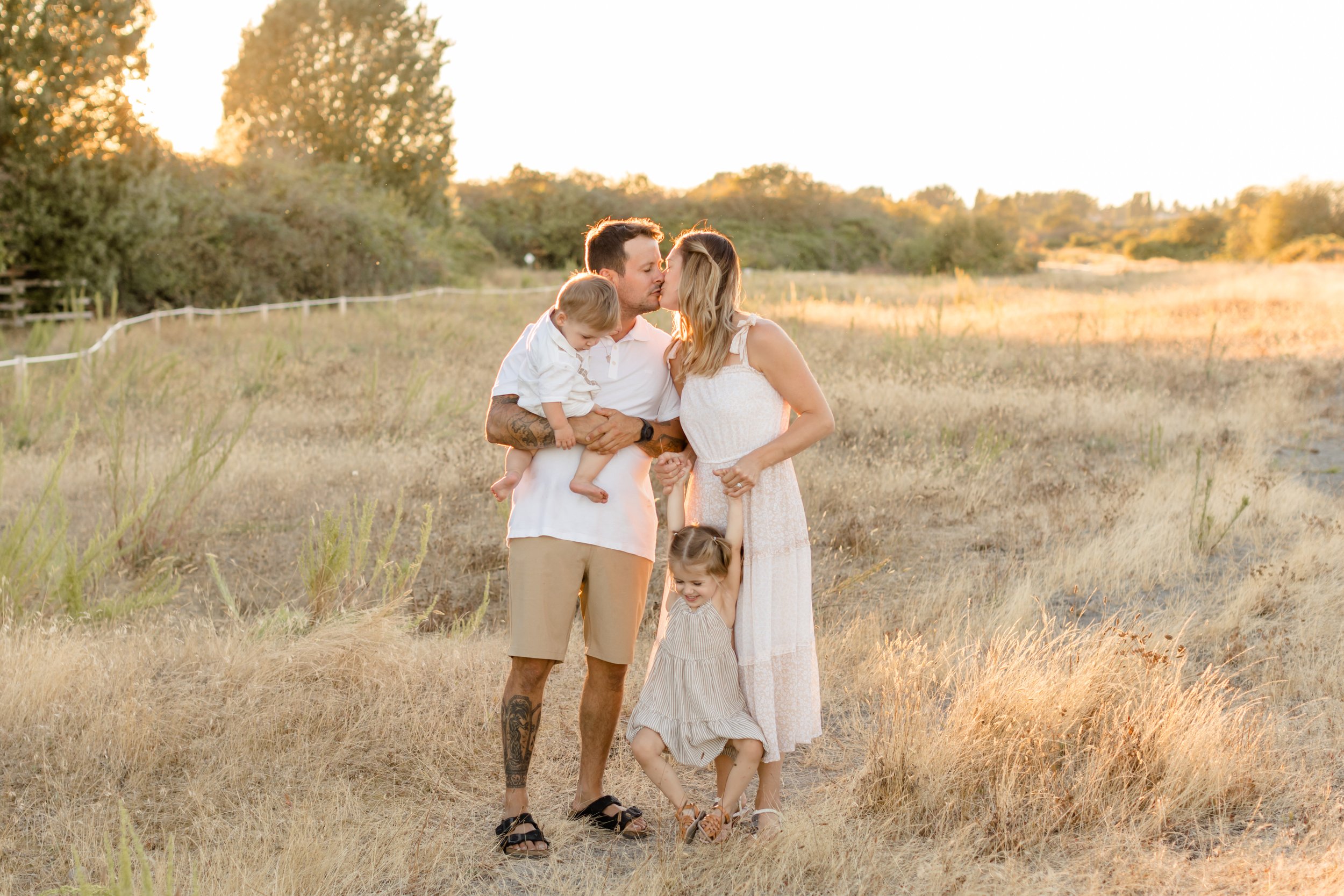 Centennial Beach Family Photos - Tsawwassen-22.jpg