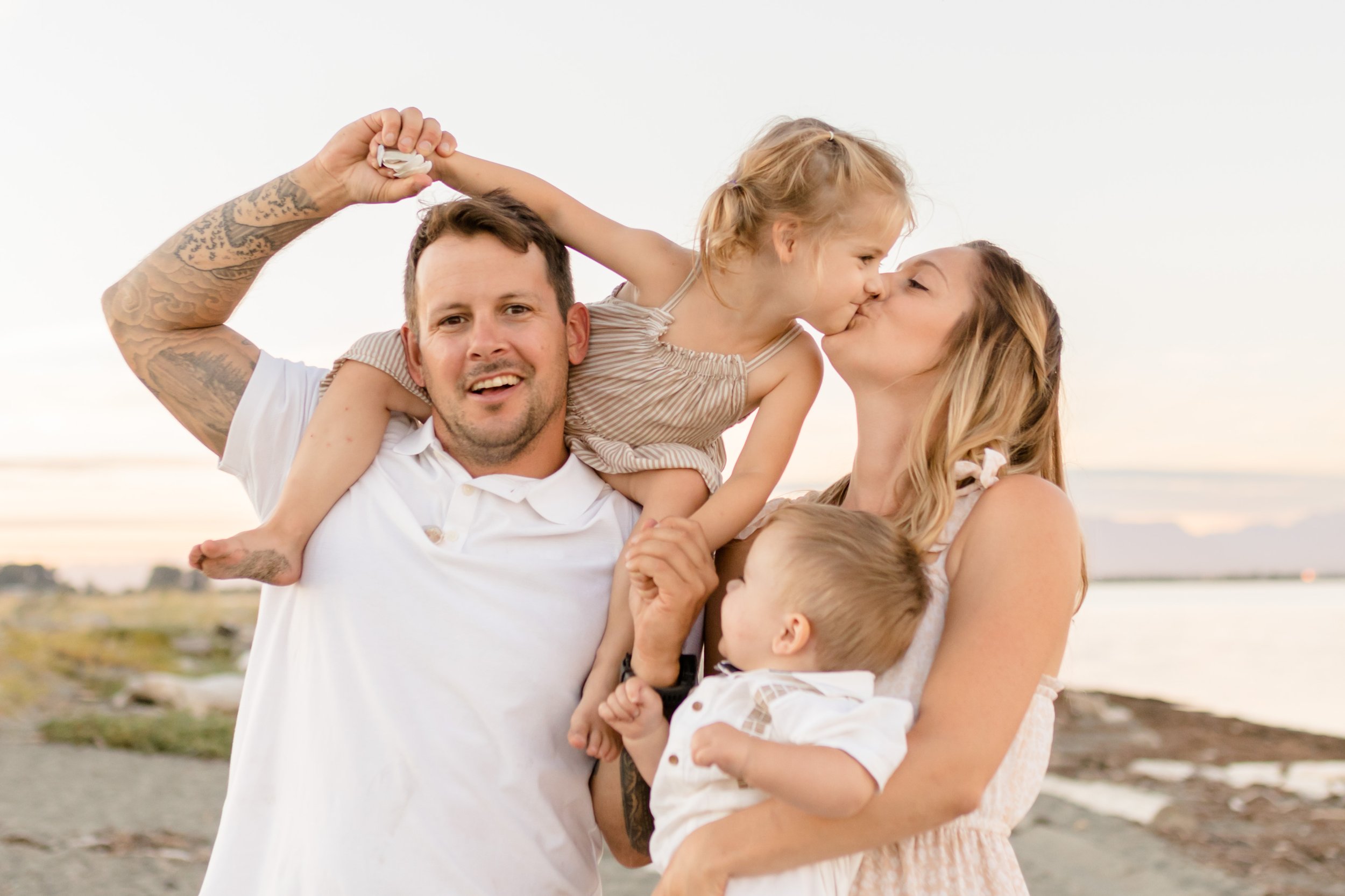 Centennial Beach Family Photos - Tsawwassen-25.jpg