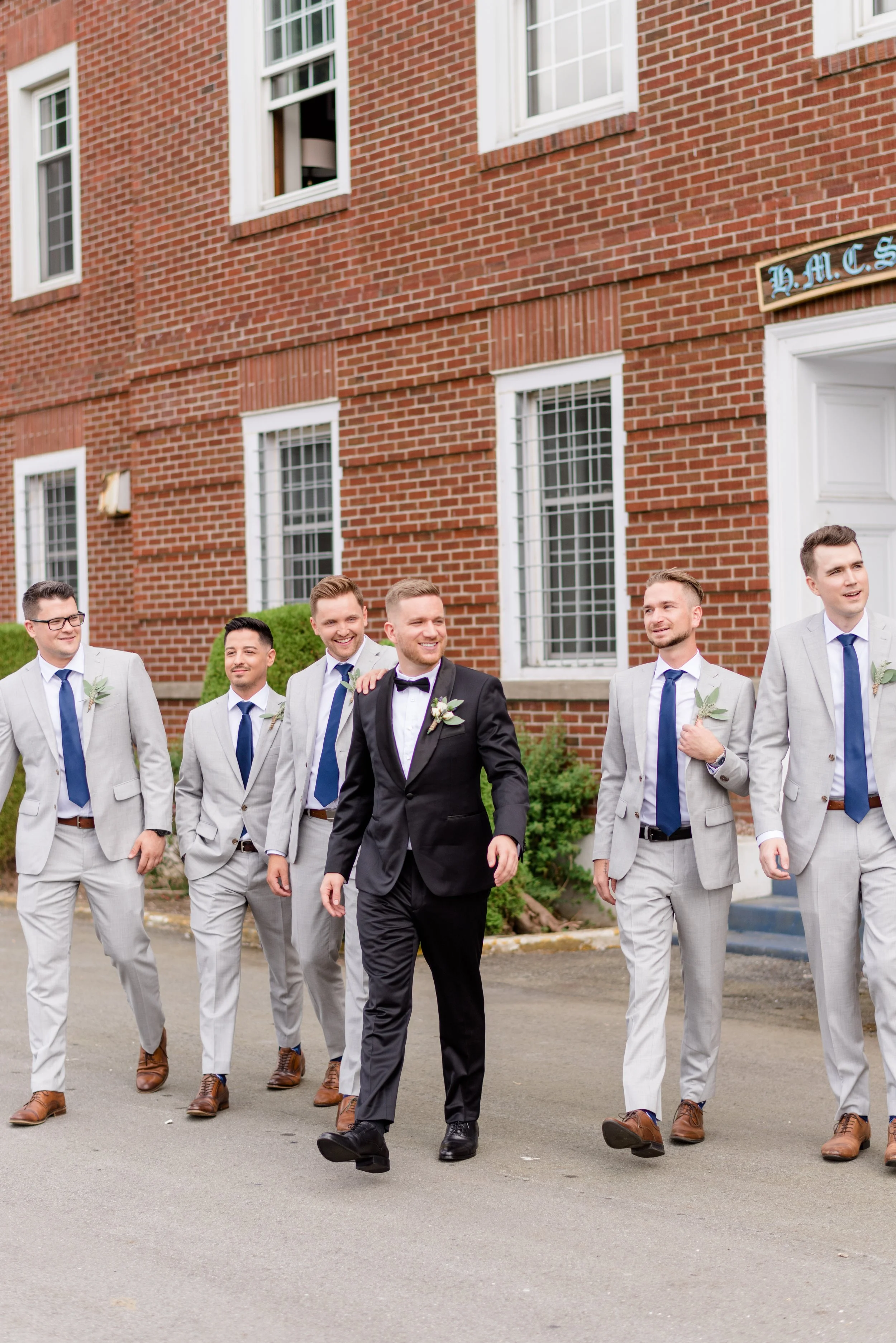 Stanly Park Wedding-23.jpg