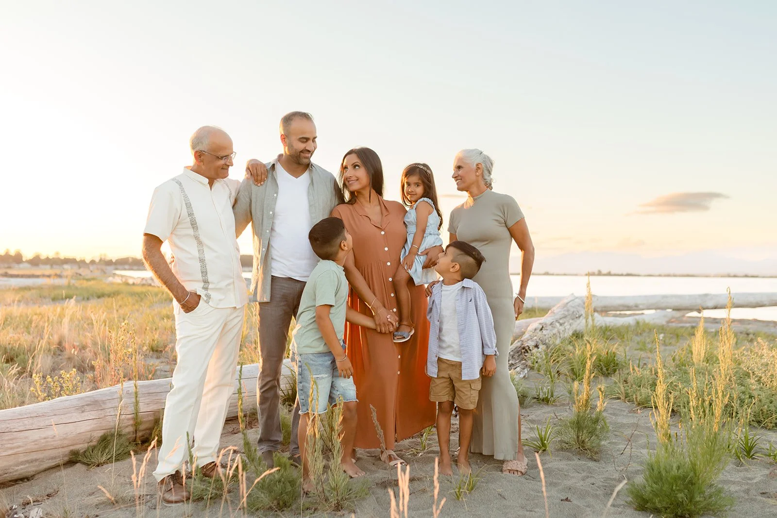 Family Photos 2023 RE-8.jpg