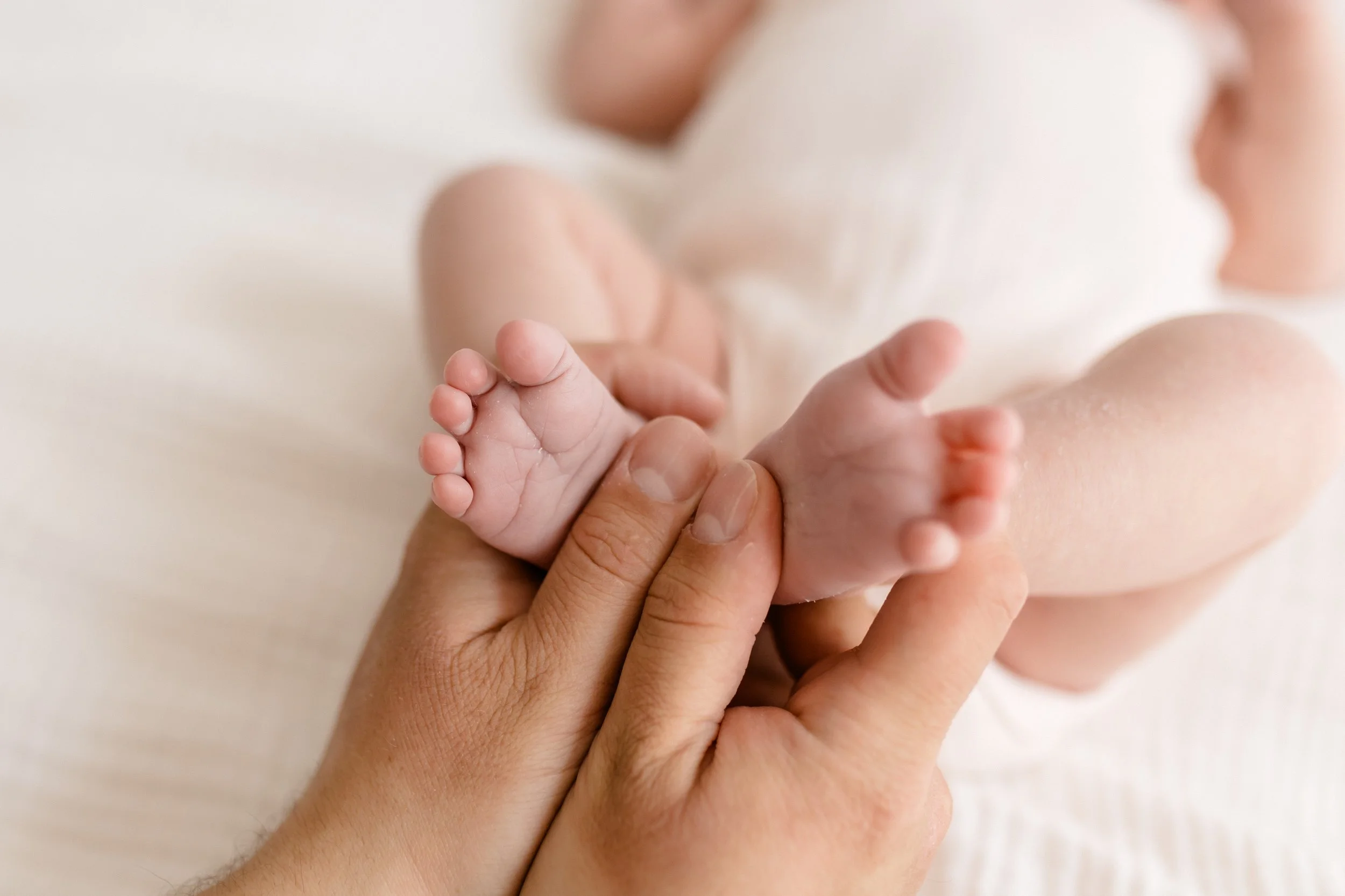 Vancouver Newborn Photos-31.jpg