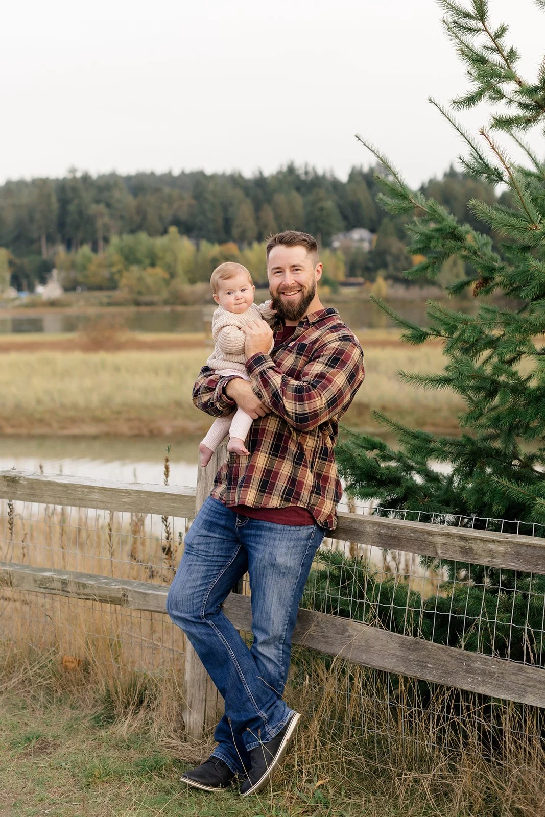 Family Photos 2025-68.jpg