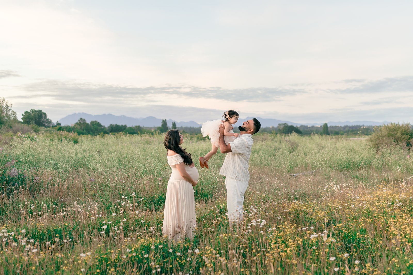 Maternity Photos 2025-109.jpg