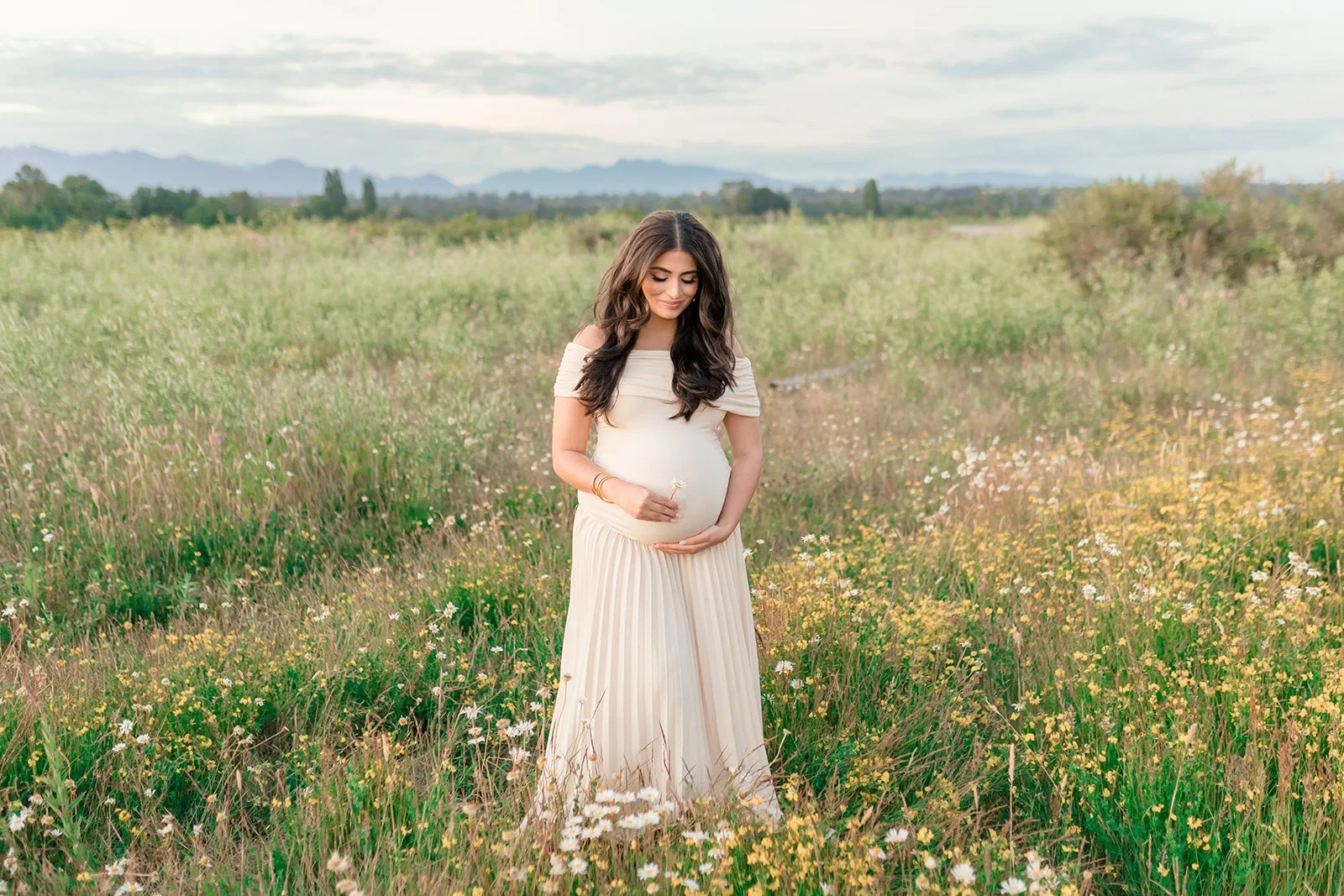 Maternity Photos 2025-118.jpg