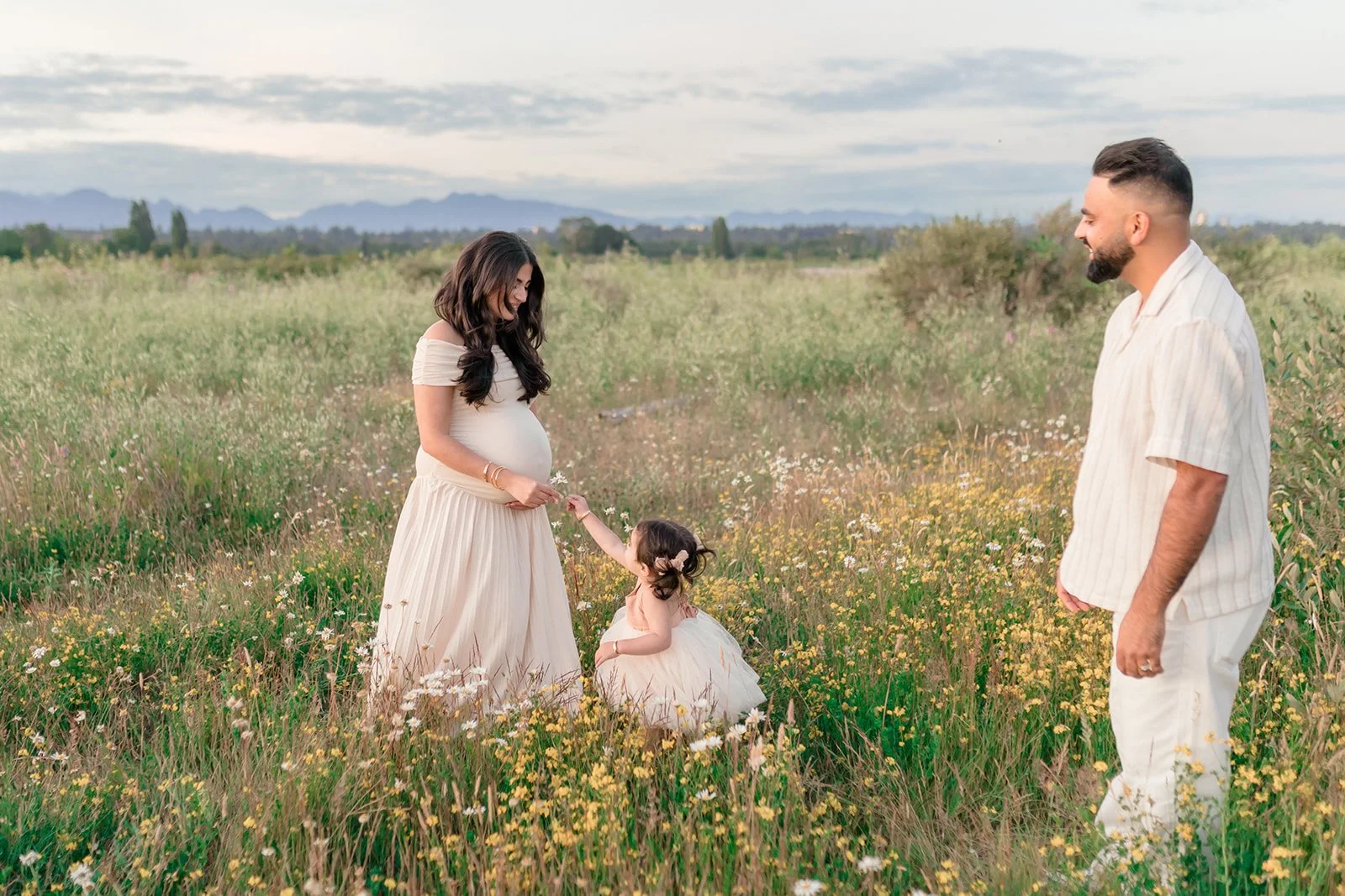 Maternity Photos 2025-122.jpg