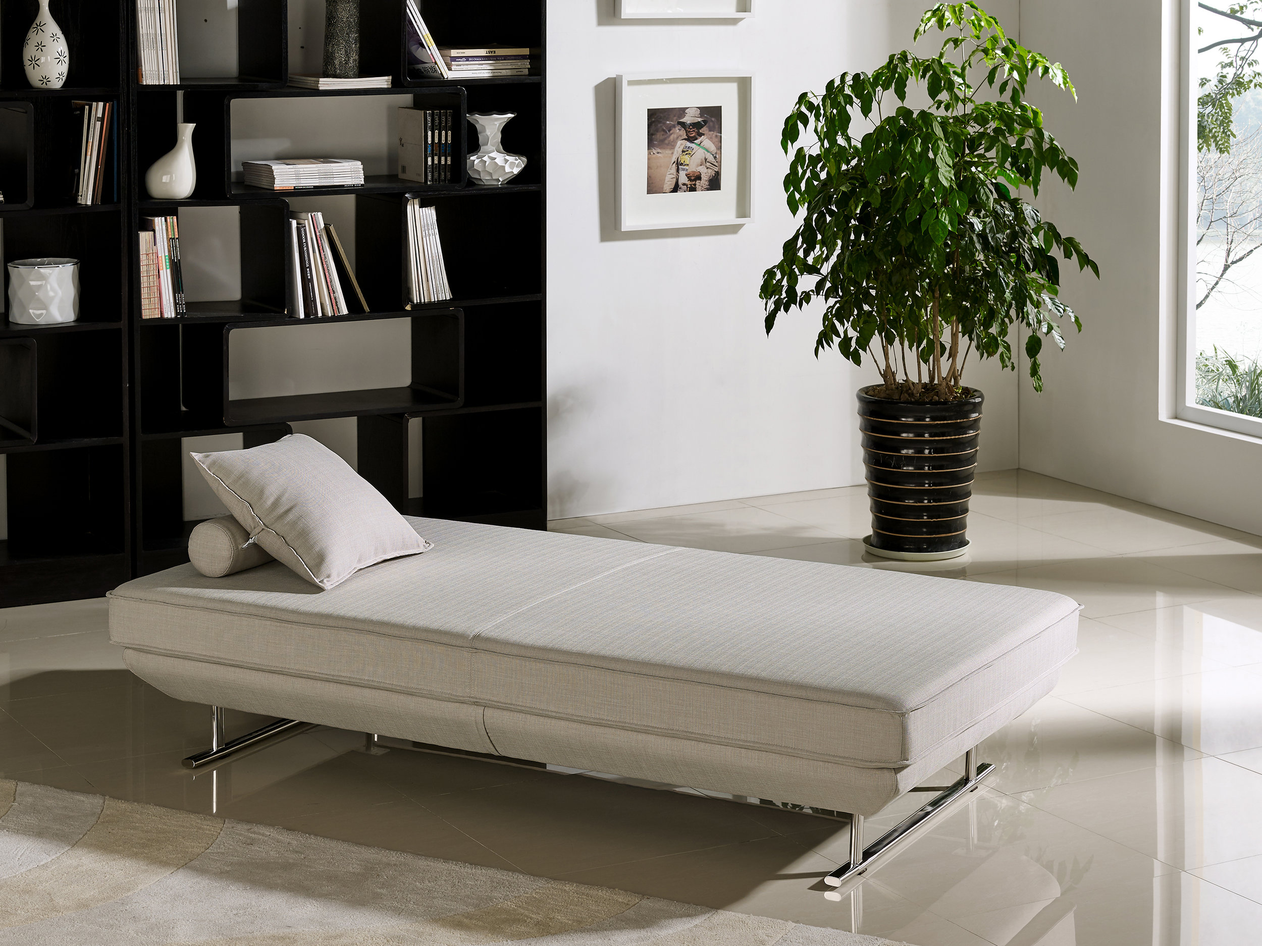 Single Lounger (with Backrests removed)