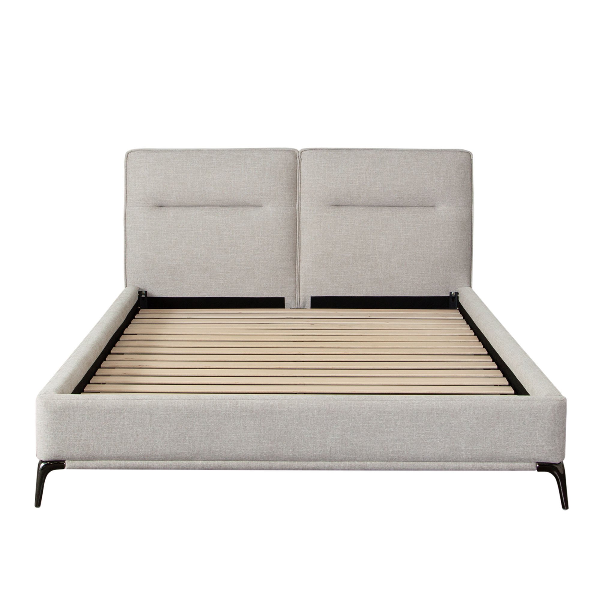 leandro bed thumb 2.jpg