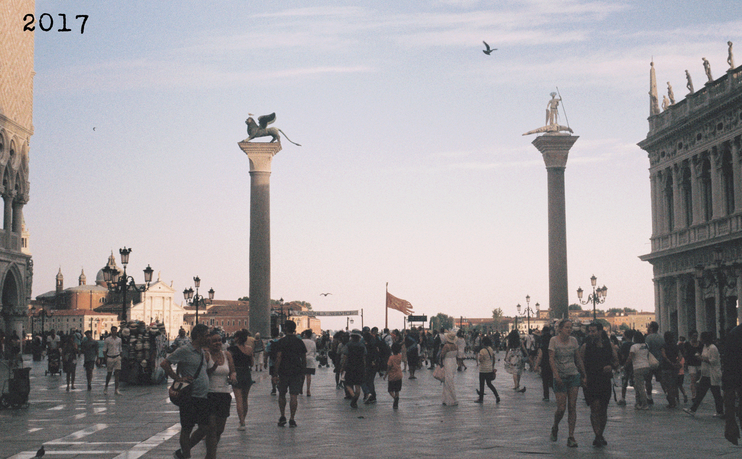 Colonne_di_San_Marco_e_San_Todaro.gif