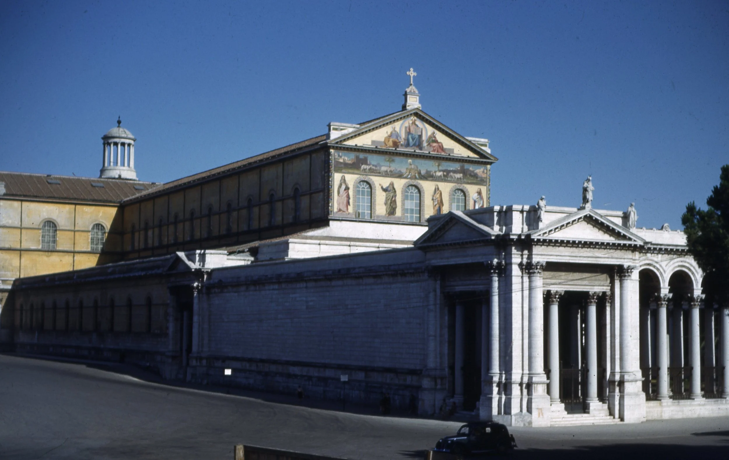 Basilica_St_Paul.jpg