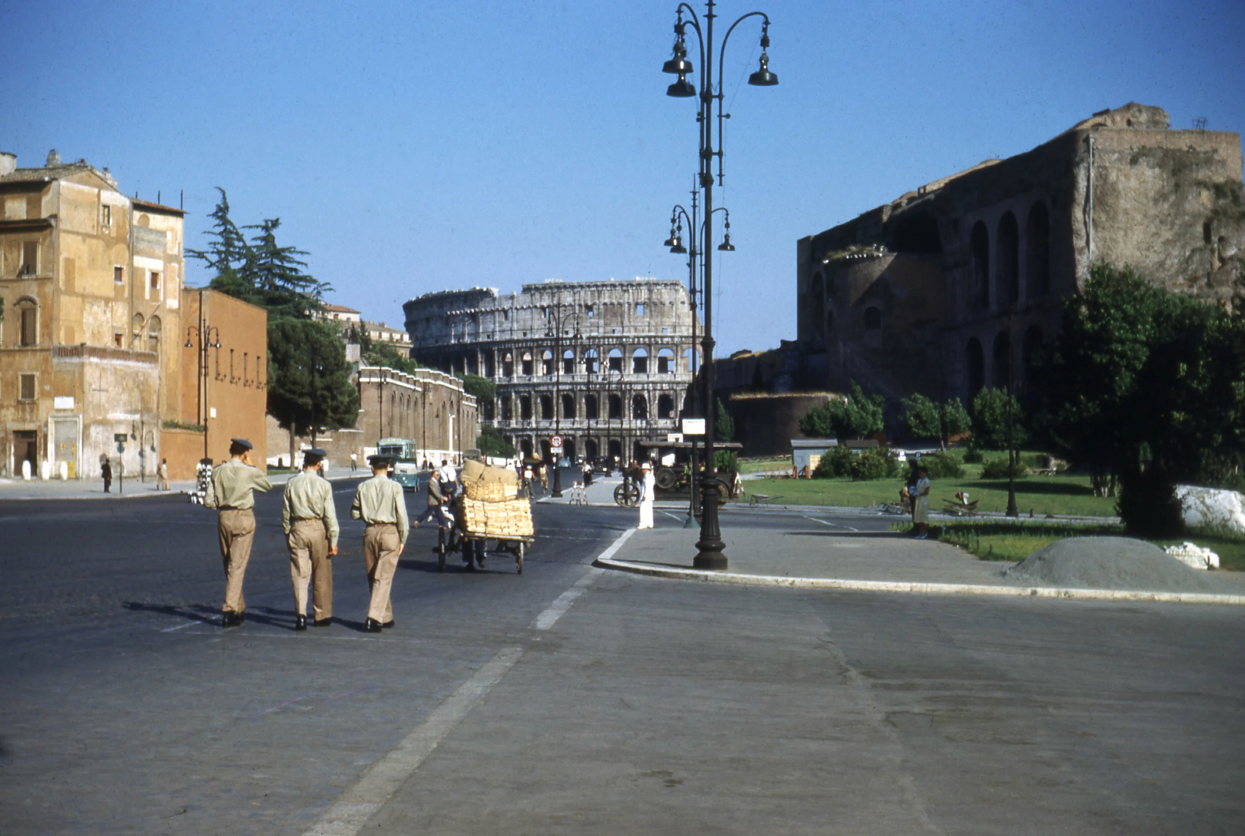 Streets_of_Rome.jpg