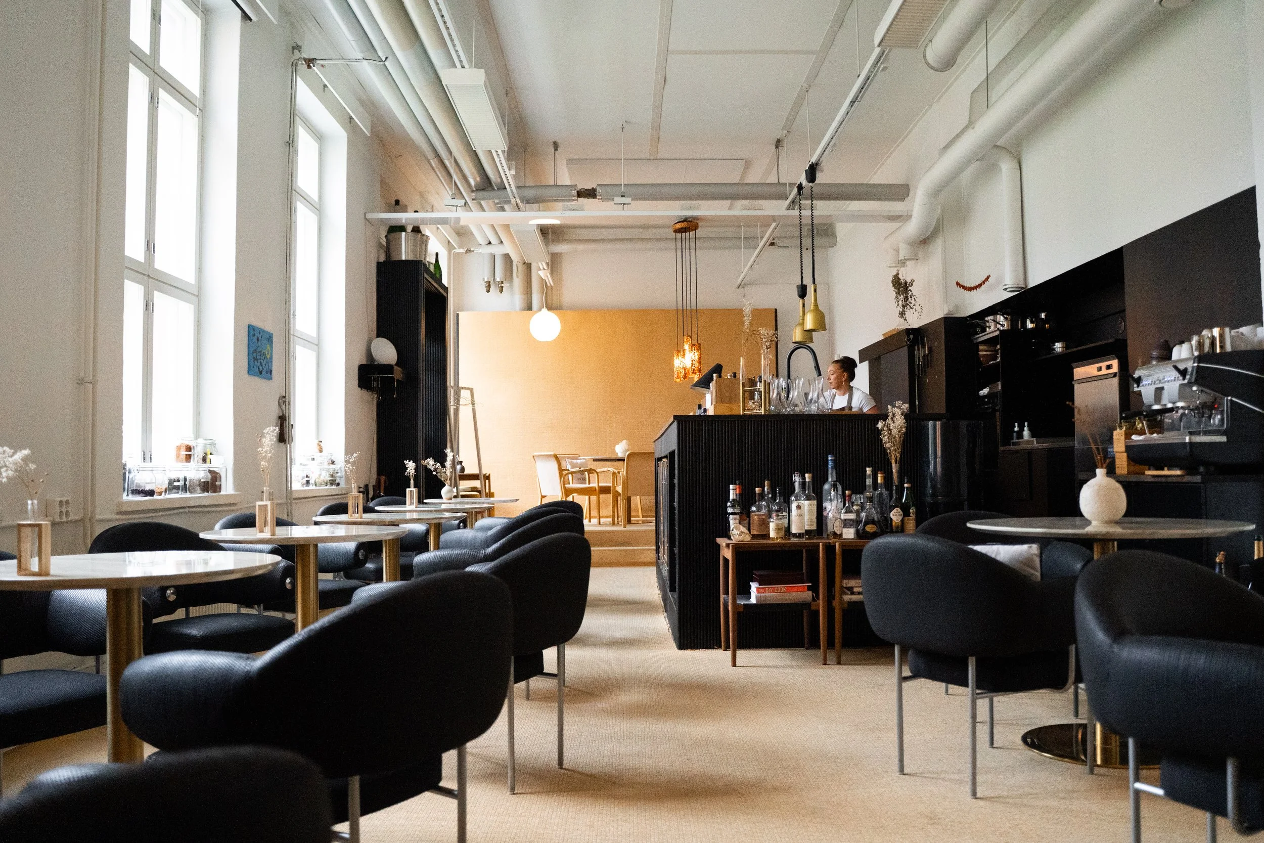 Winebar_Kurkela_@rosaruuskanen (20).jpg